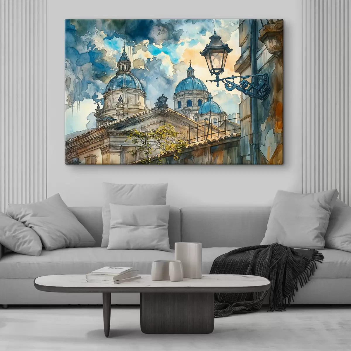 Paveikslėlis Miesto panoramos pastatų ir dramatiško debesuoto dangaus tapyba akvarele.  s38961