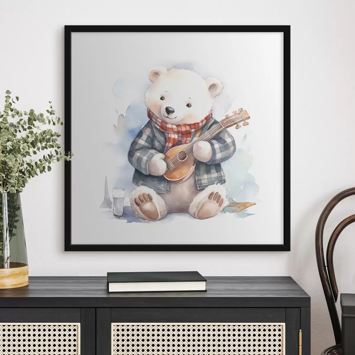 Plakatas Mėlynu languotu kostiumu ir raudonu šaliku vilkintis baltasis lokys muzikantas groja gitara akvarelinė iliustracija vaikams f39120
