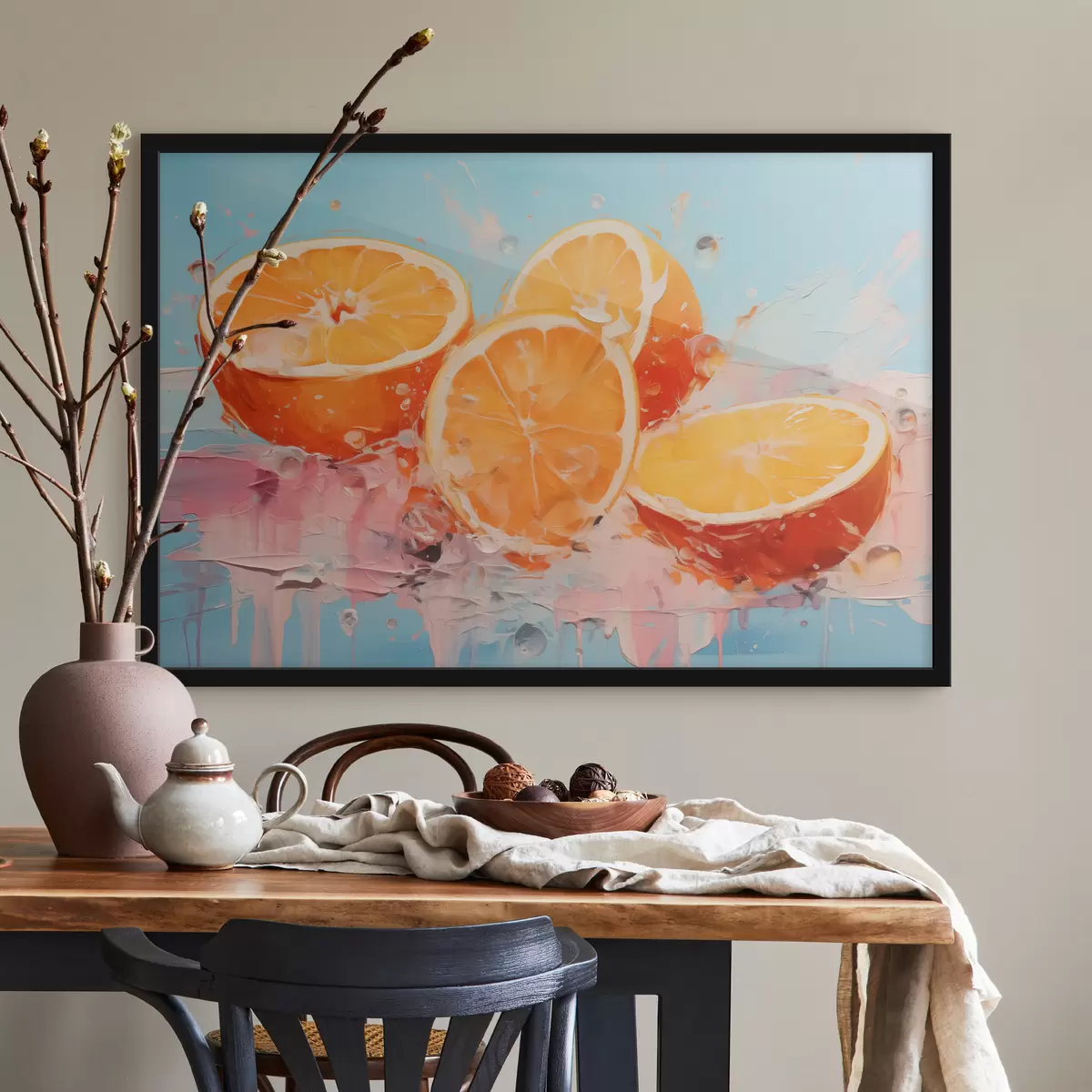 Plakatas Apelsinų puselės ant stalo, oranžinė, raudona, mėlyna, rožinė, geltona f40727