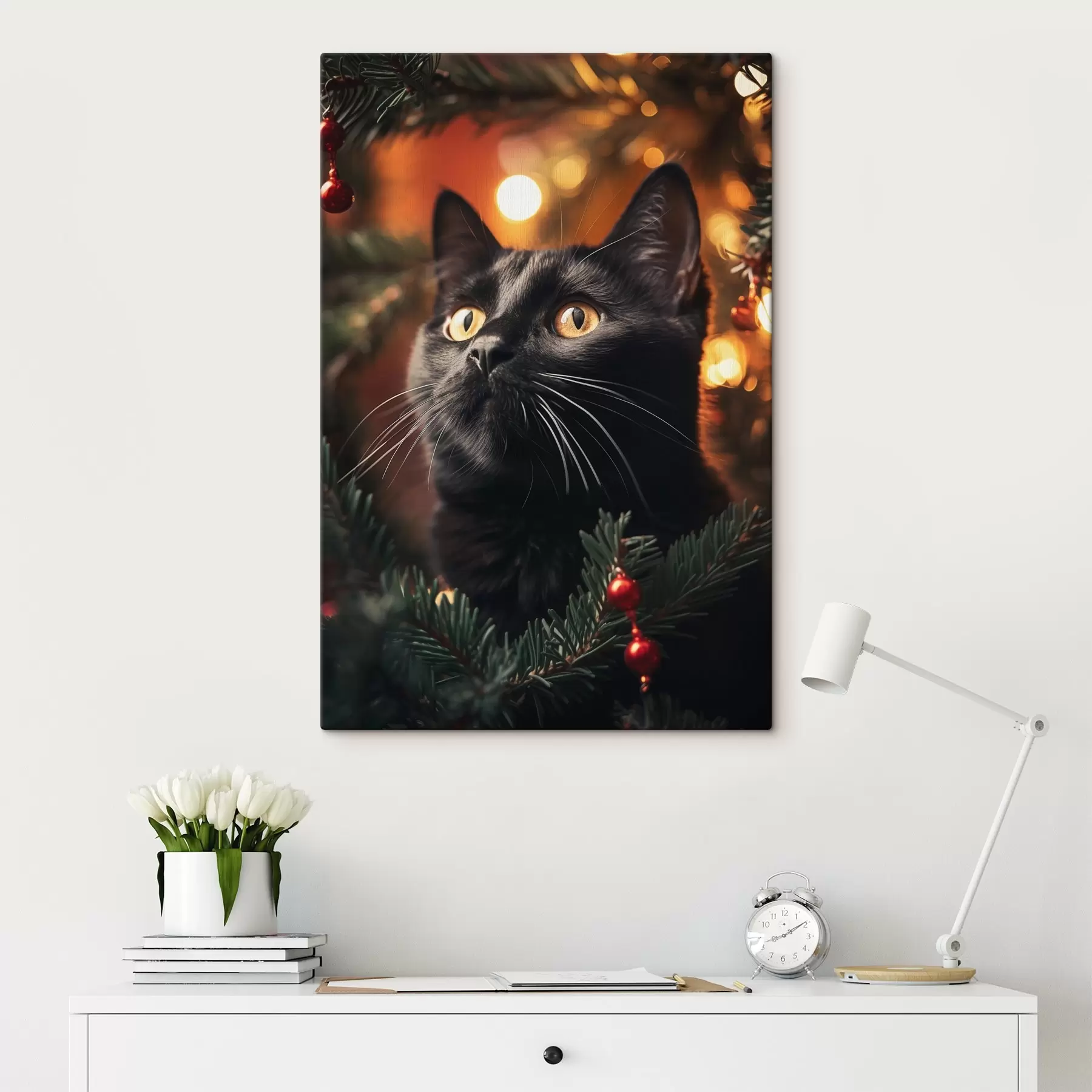 Fototapetai Juoda katė Naujųjų metų šviesų fone s41441