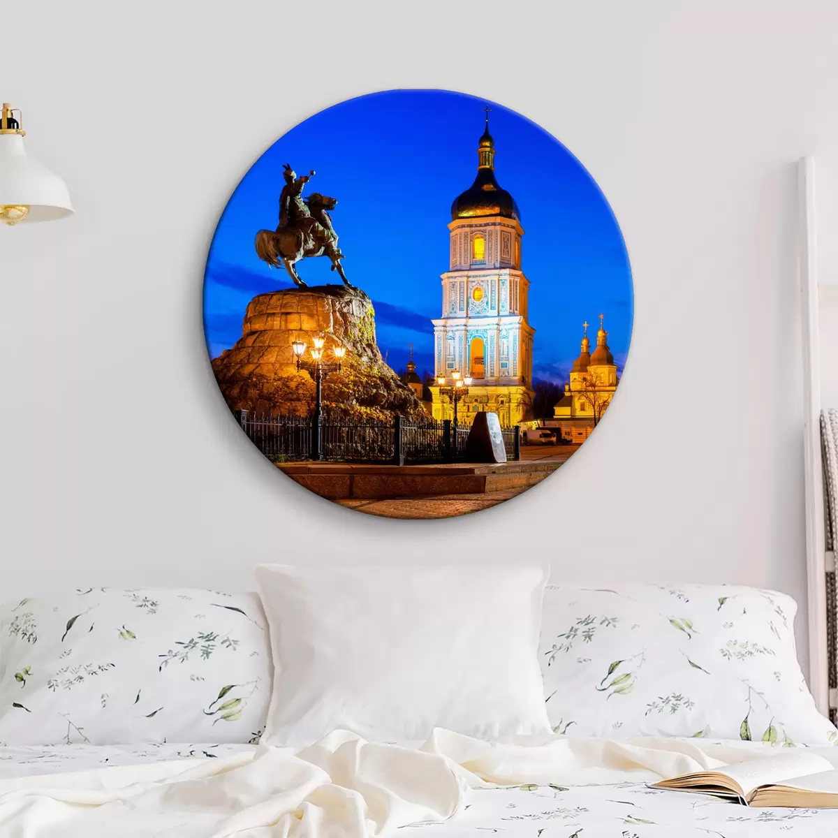 Apvalūs paveikslai Dangus, arklys ir pastatas r32020
