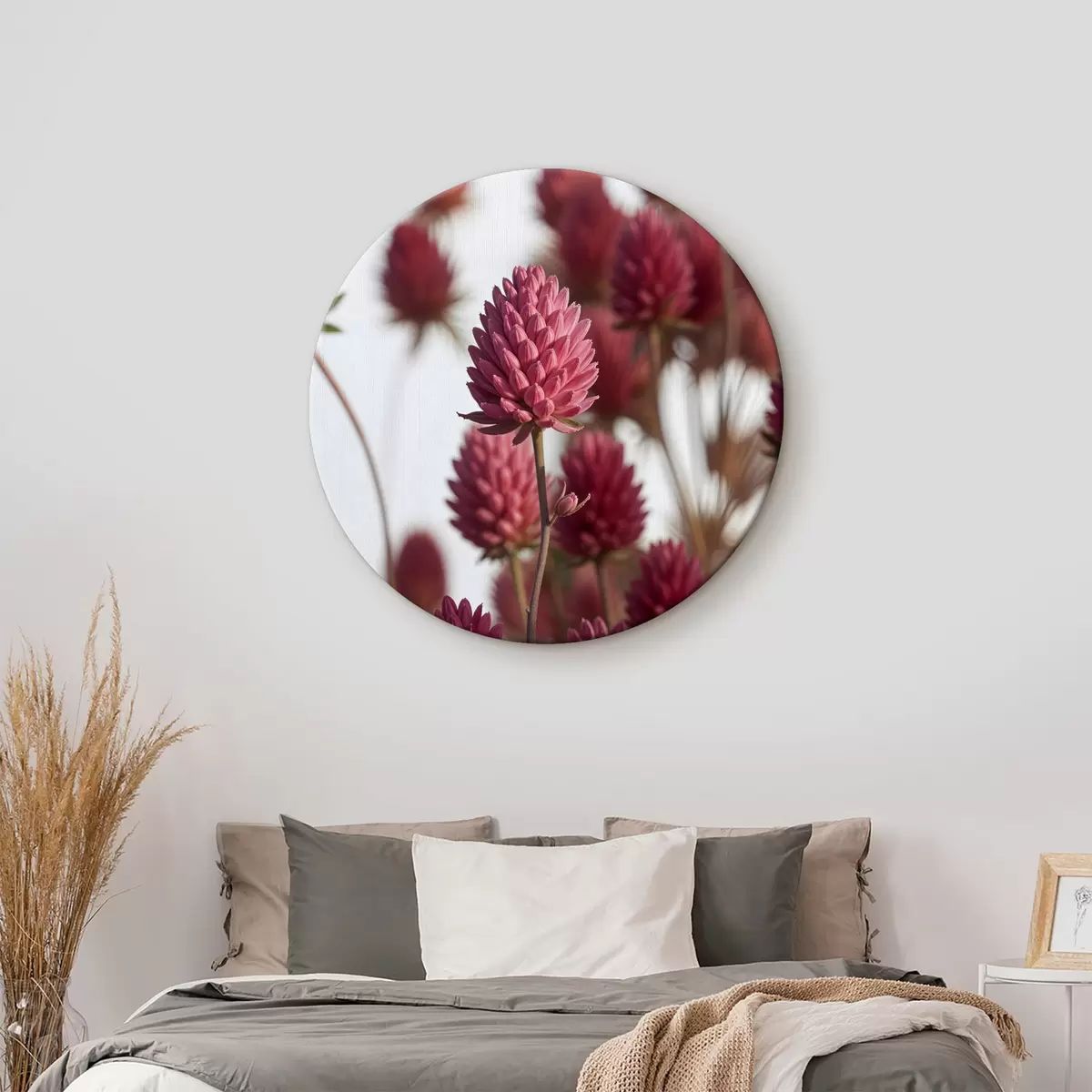 Apvalūs paveikslai Ryškių raudonų jurginų žiedų vaizdas neryškiame fone r40157