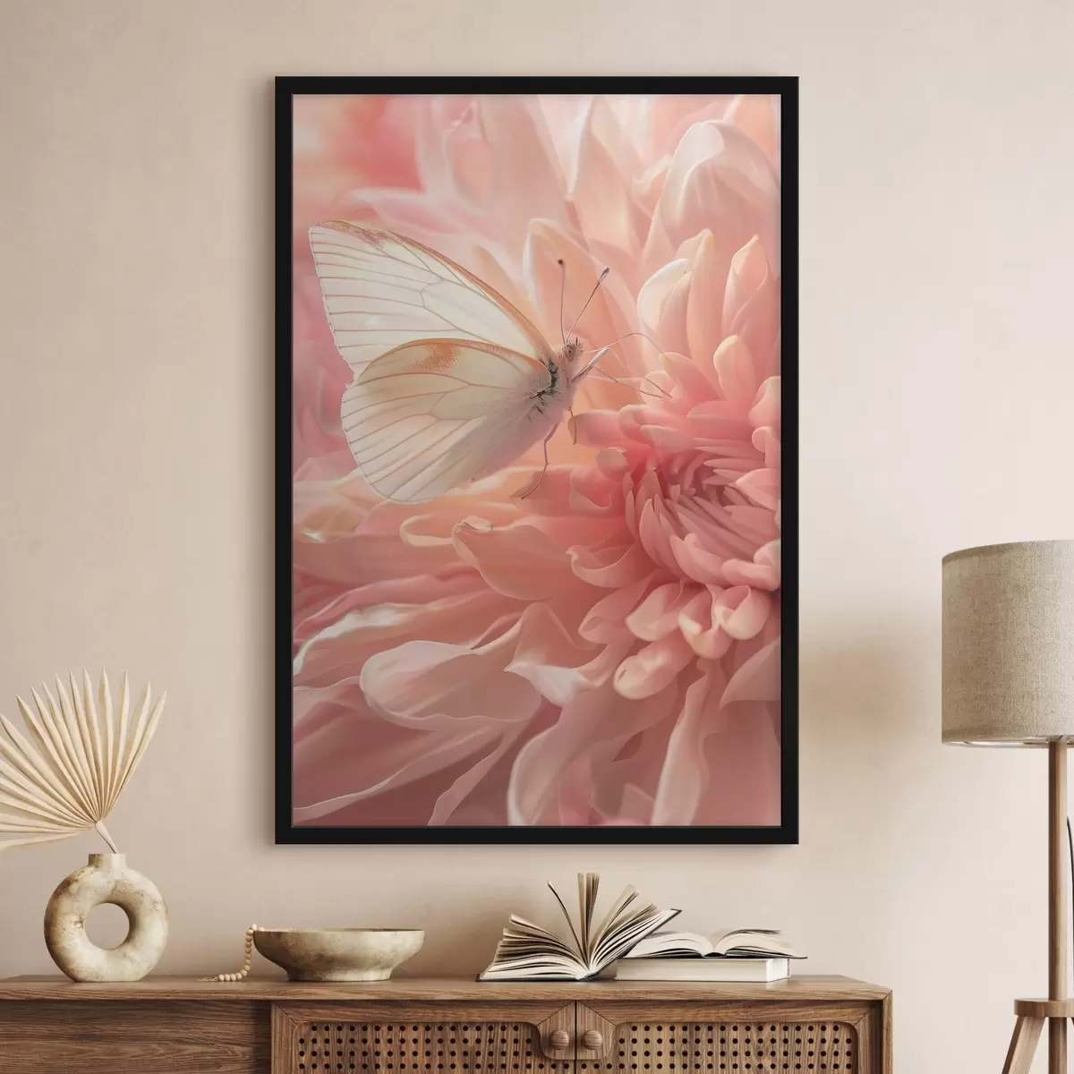 Plakatas Subtilus drugelis ant minkštų žiedlapių f39068