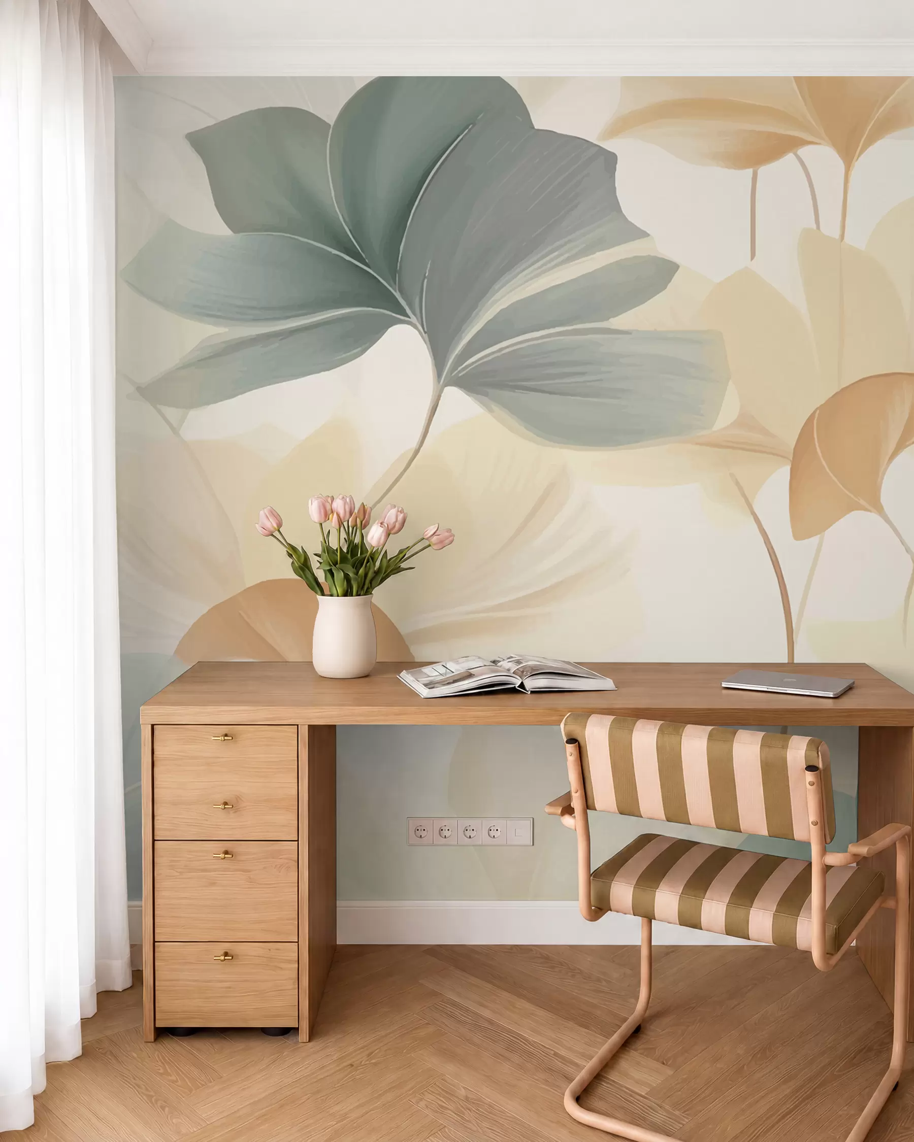 Fototapetai Švelnių pastelinių tonų ginkmedžio lapų raštas, kuriame susilieja žali, geltoni ir kreminiai atspalviai, kad sukurtų lengvą ir erdvų įspūdį w02855