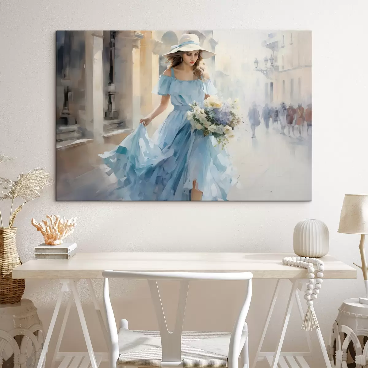Paveikslėlis Elegantiška mergina su šviesiai mėlyna suknele ir skrybėlaite vaikšto po miestą, laikydama gėlių puokštę, lengva ir romantiška nuotaika. s42580