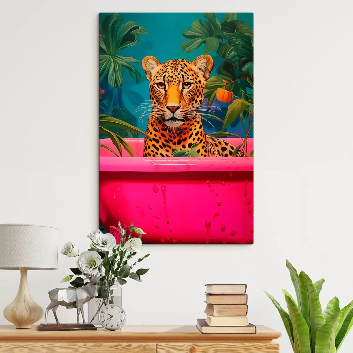 Paveikslėlis Leopardas rausvoje vonioje tarp egzotiškų augalų s43135