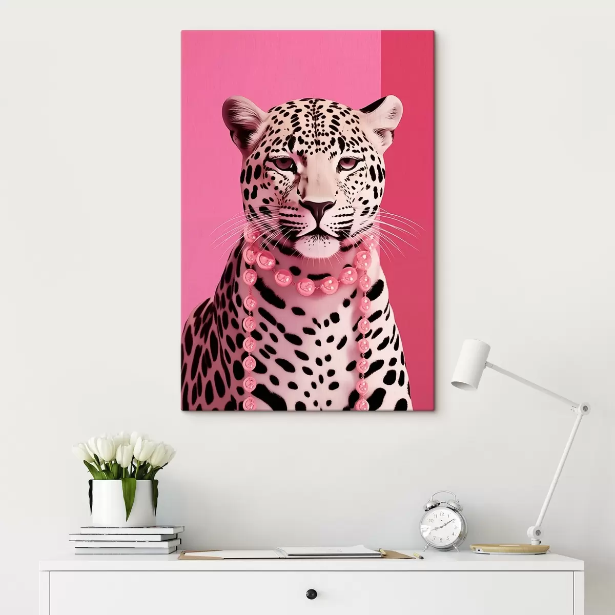 Paveikslėlis Leopardo portretas su rožiniu vėriniu s43976