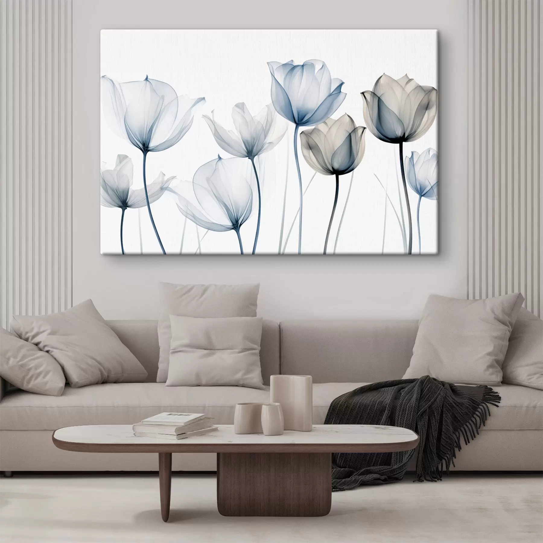 Paveikslėlis Permatomos mėlynos ir baltos tulpės ilgais stiebais vienspalviame baltame fone s44409