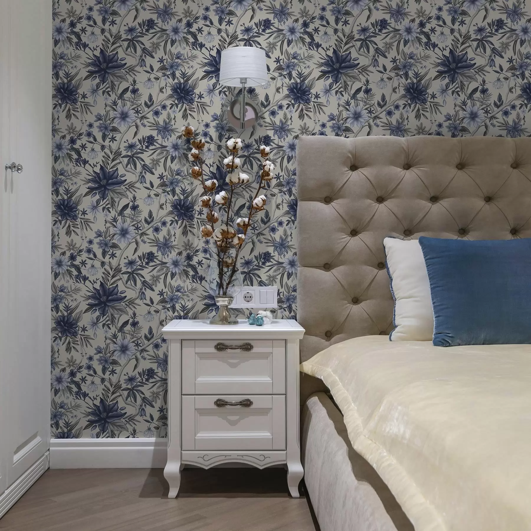 Fototapetai Mėlynos ir pilkos gėlės šviesiame fone a00304