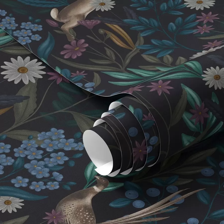 Fototapetai Tamsus miškas su gėlėmis, kiškiu ir paukščiu a00310