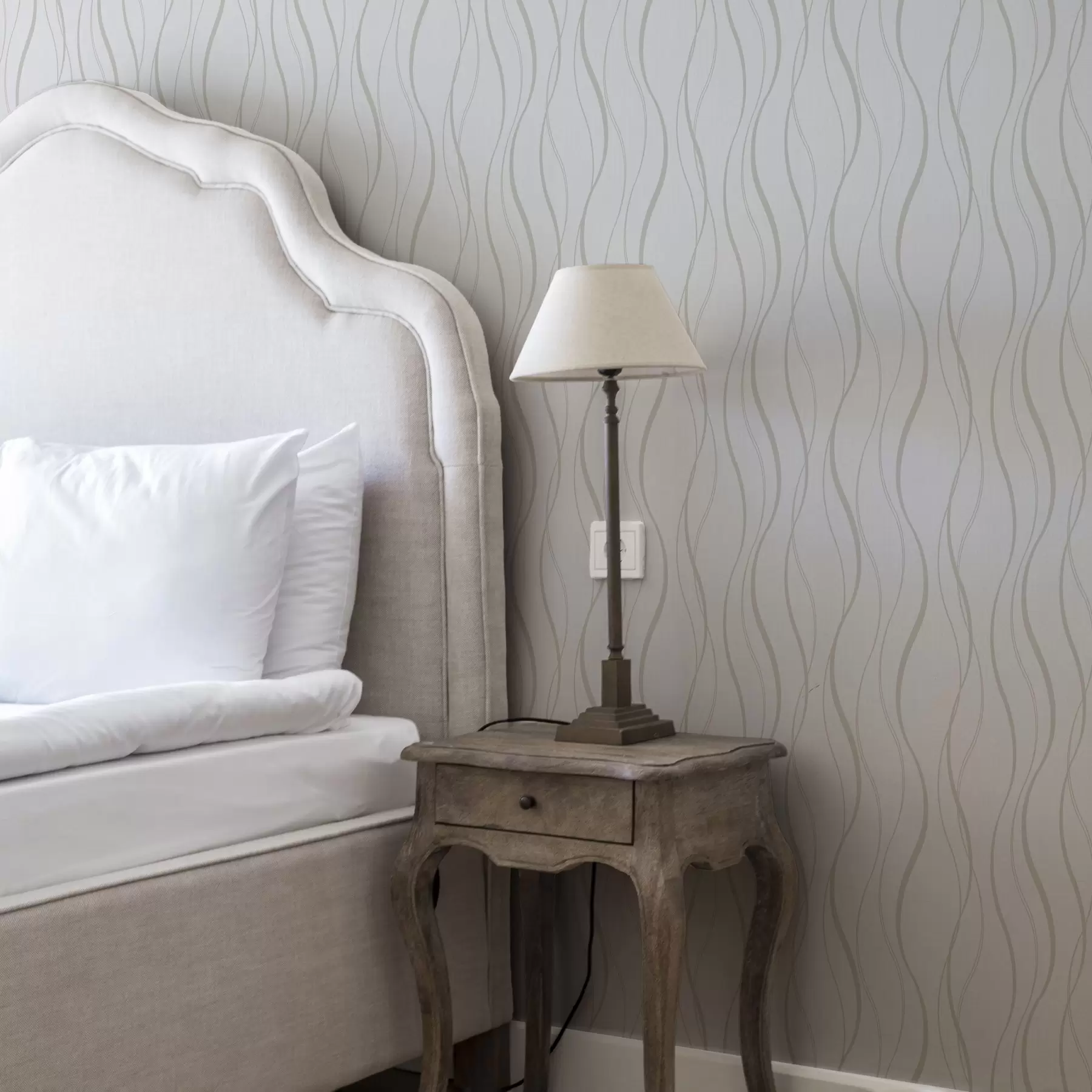 Fototapetai Abstrakčios banguotos smėlio spalvos linijos baltame fone a00480