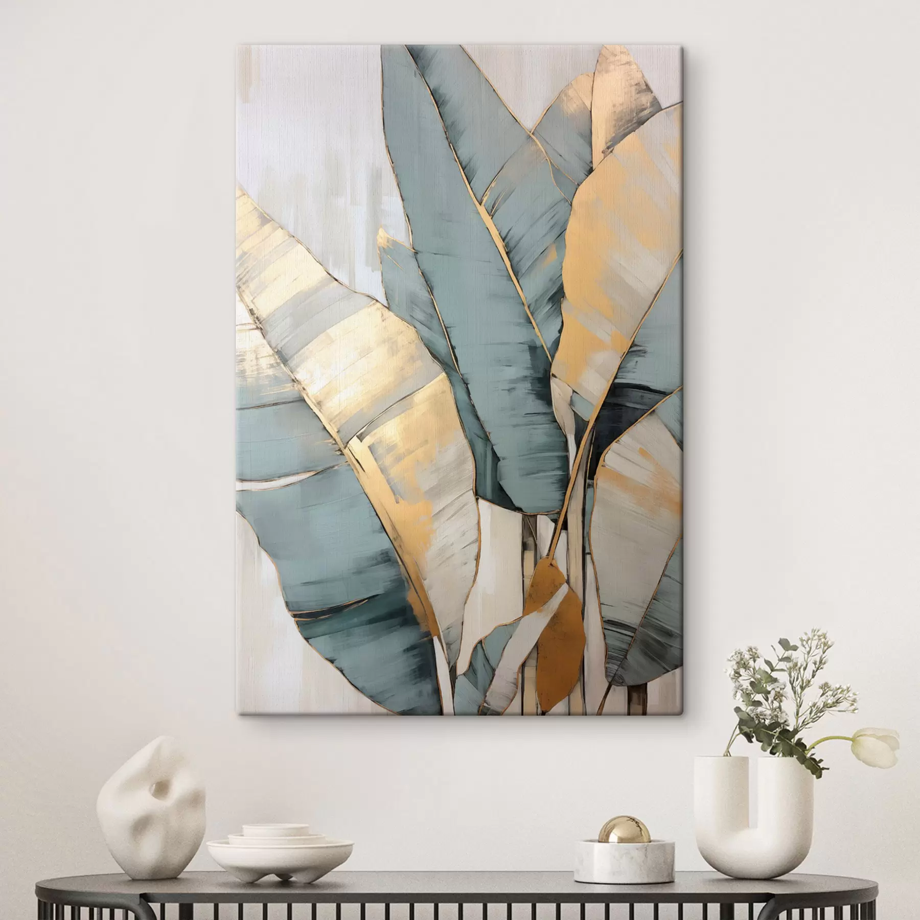 Paveikslėlis Prislopinti mėlyni, pilki ir geltoni bananų lapai su matomais teptuko potėpiais baltame abstrakčiame fone s45552