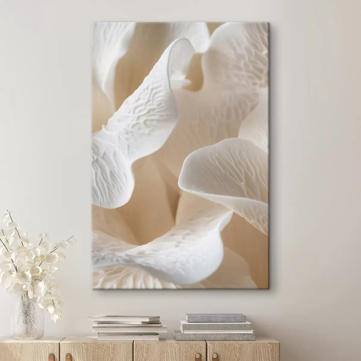 Paveikslėlis žiedlapių su gyslomis smėlio atspalvių s45703