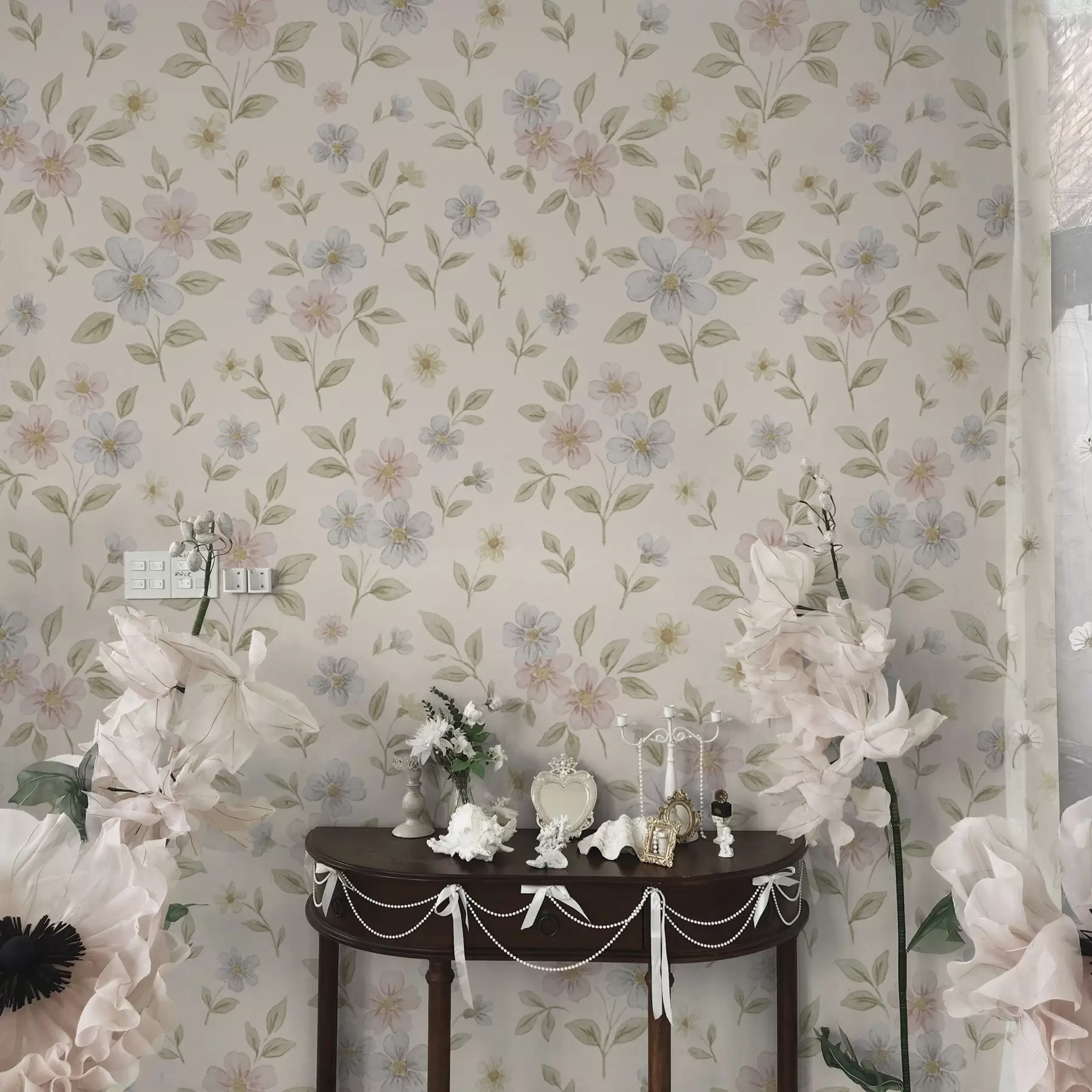 Fototapetai Pastelinės pievos gėlės ant kreminio fono a00596