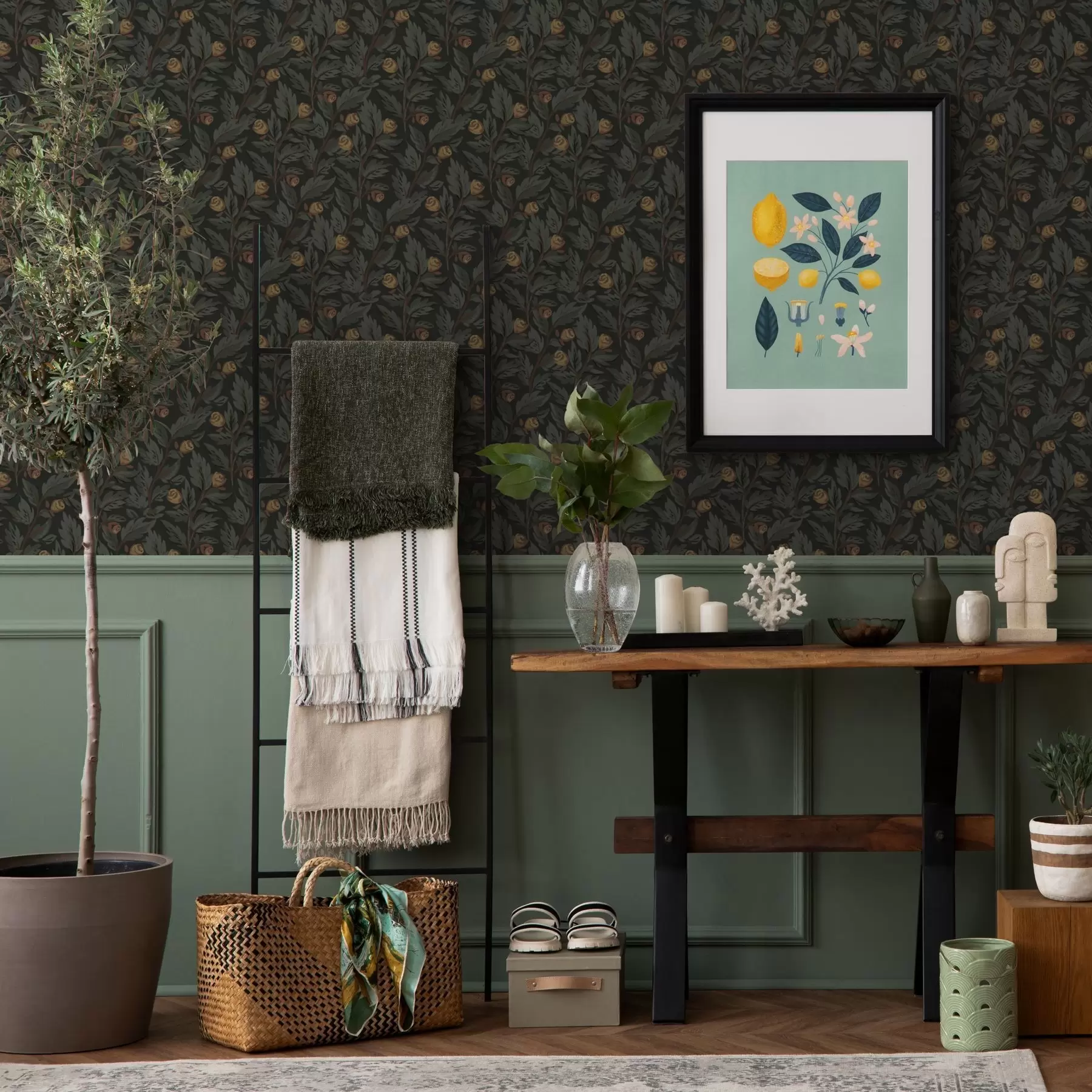 Fototapetai Tamsus gėlių raštas su geltonais pumpurais ir lapais a00598