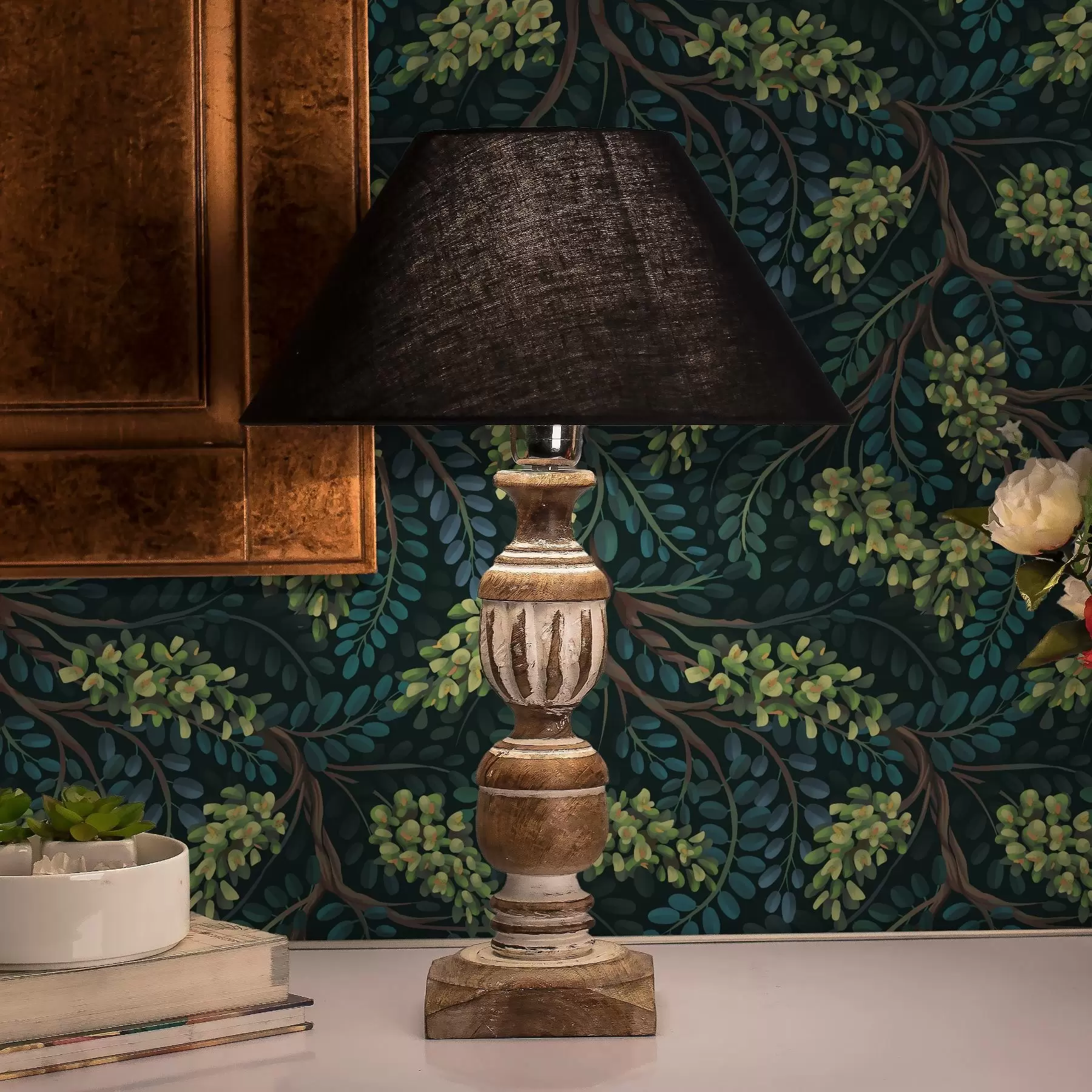 Fototapetai Šakos su žalsvais žiedynais ant tamsaus fono a00786