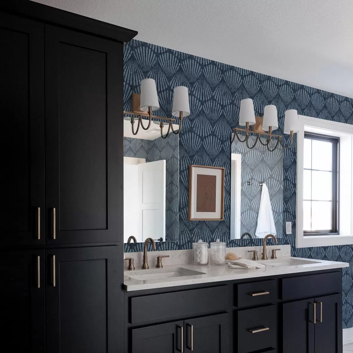 Tapetai Abstrakčios mėlynos spalvos spinduliai, dinamiškas motyvas a00710