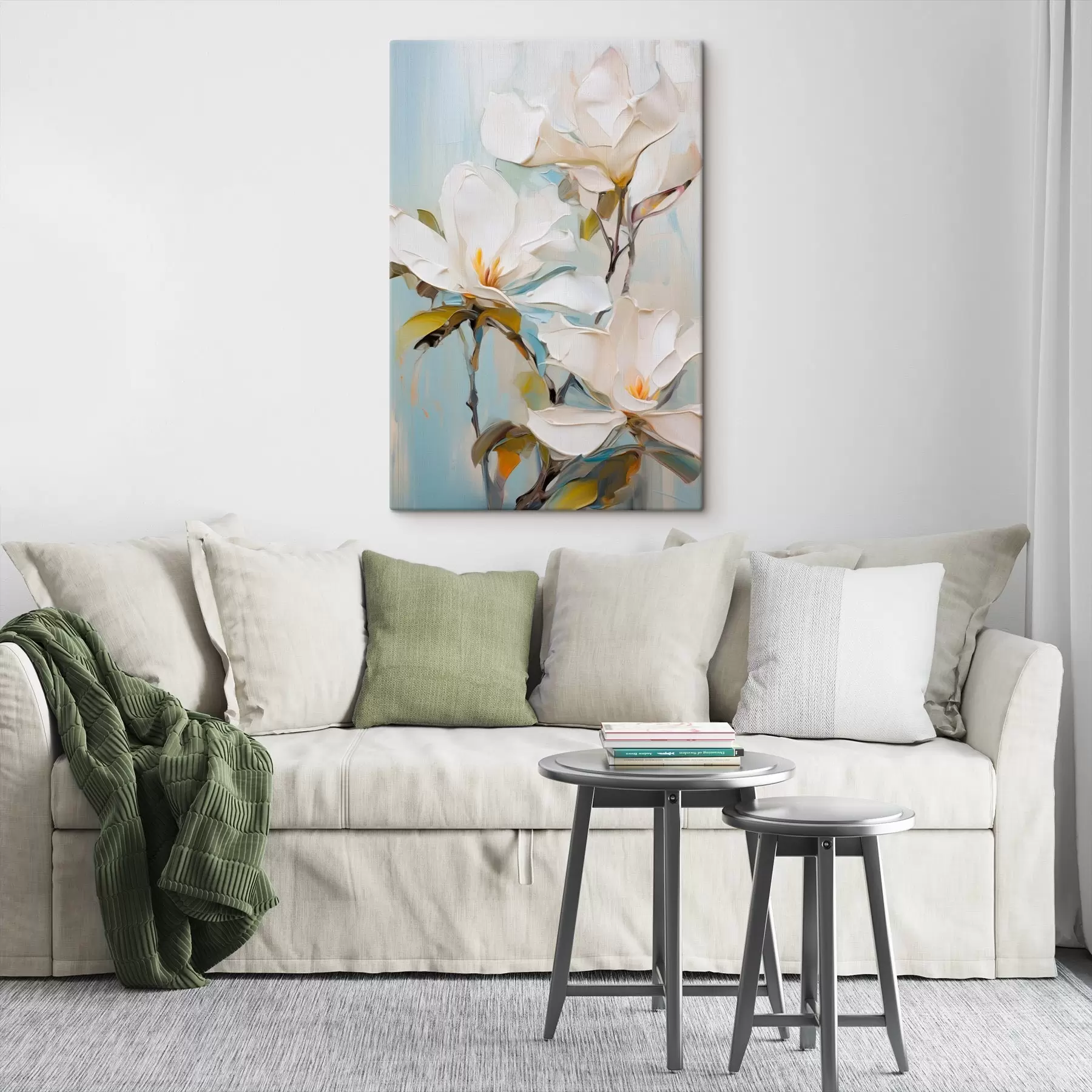 Paveikslėlis Balta magnolija, šviesiai mėlynas fonas su švelniais teptuko potėpiais, aliejaus tapybos stilius, impasto tekstūra s46276