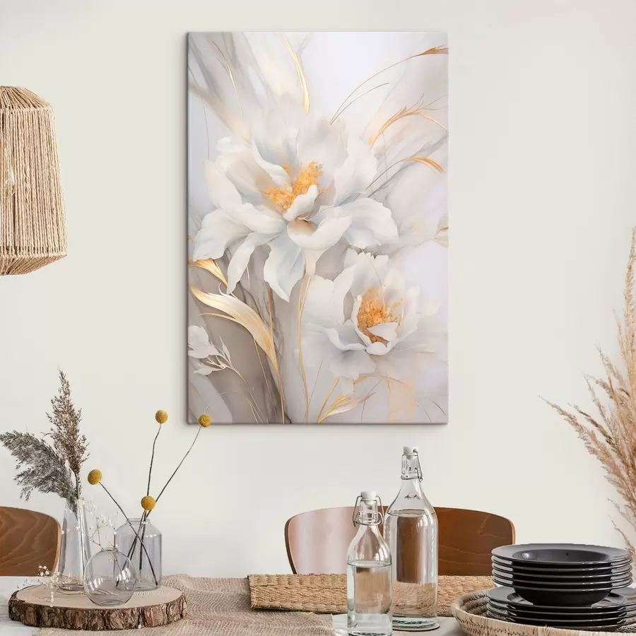 Paveikslėlis Balta gėlė su geltonomis piestelėmis ir stiebais, subtiliais žiedlapiais, elegantiška kompozicija, neutralus fonas s46293