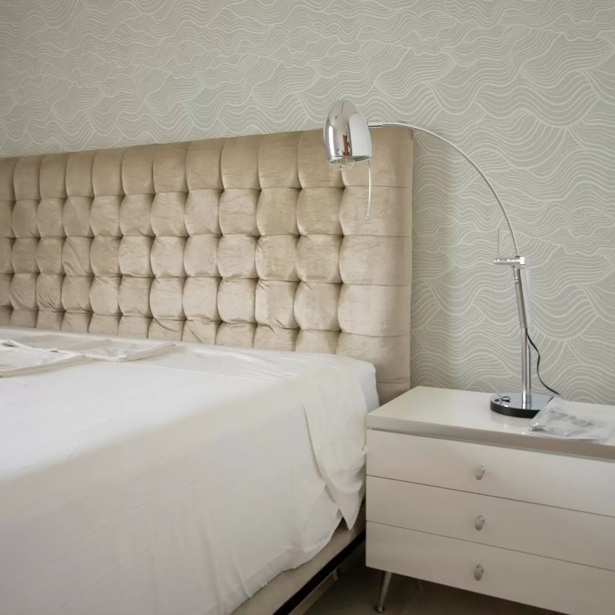 Tapetai Bangos ant pilkai-alyvuogių fono su audinio tekstūra a00681