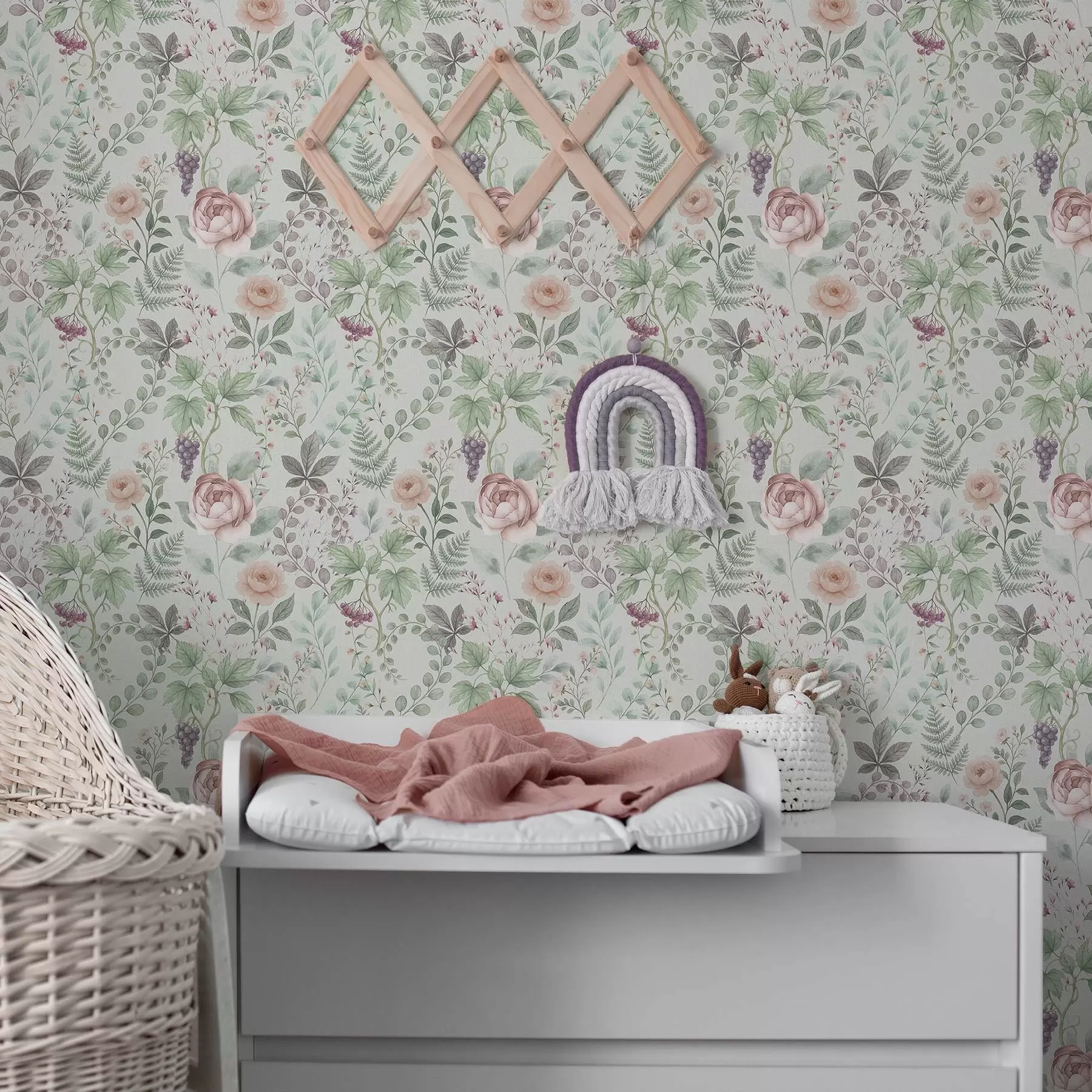 Fototapetai Pastelinė sodas su rožėmis, paparčiais ir vynuogėmis a00867