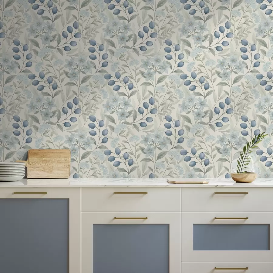 Fototapetai Mėlynos uogos ir šviesios gėlės ant dramblio kaulo spalvos fono a00872