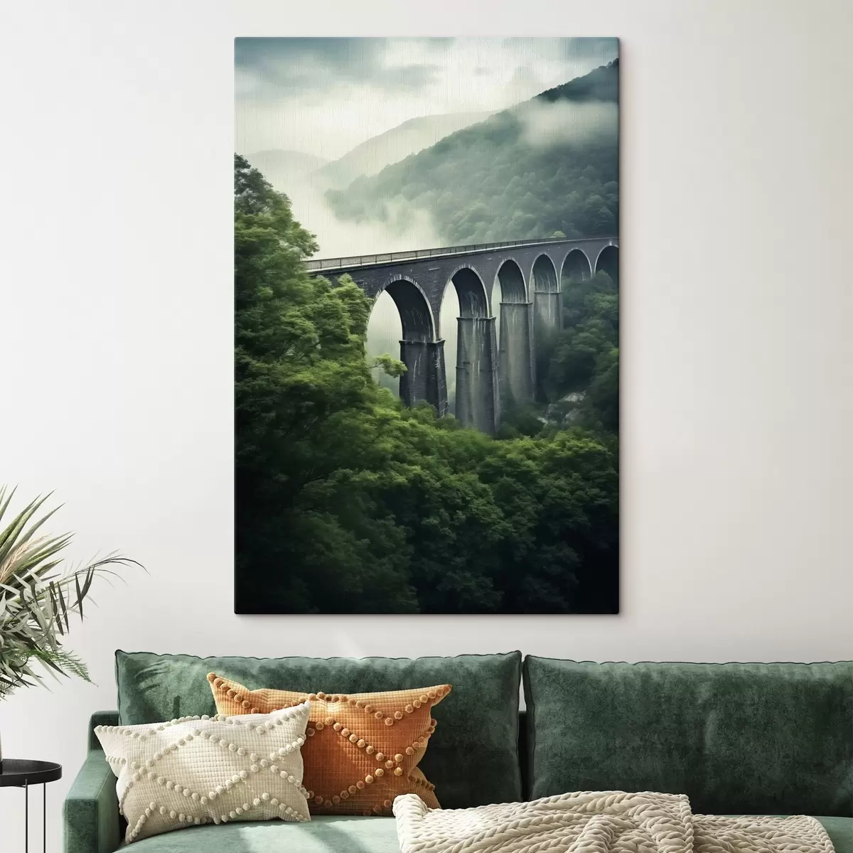 Paveikslėlis Akmens viadukas virš rūko apgaubto miškingo slėnio s46483