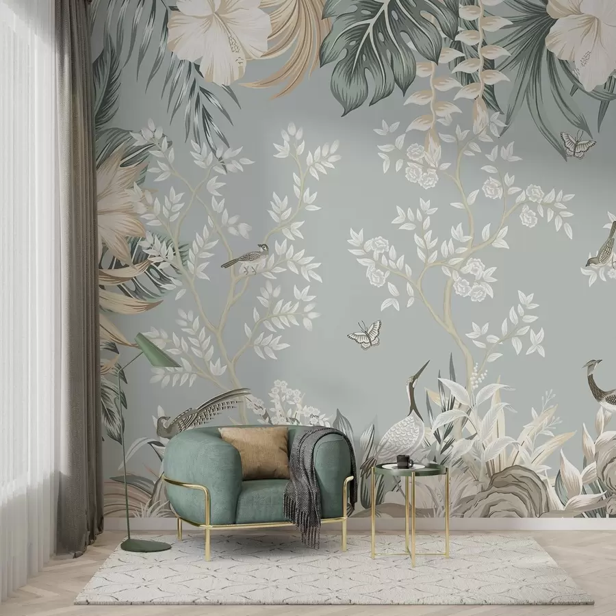 Fototapetai Tropinis tekstūruotas pastelės meno kūrinys su paukščiais, drugeliais, hibiskų žiedais, palmių lapais ir medžiais šviesiai mėlyname fone. w09528