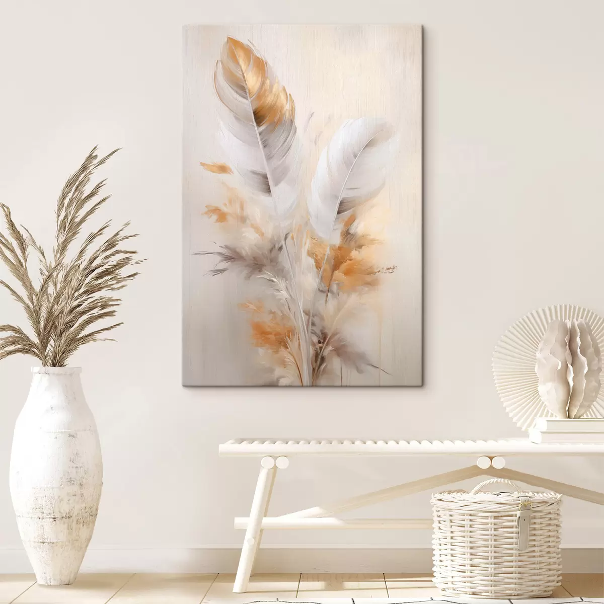 Paveikslėlis Abstrakčios plunksnos, apsuptos smėlio ir rudos spalvos plunksnų, švelnios ir subtilios, ant šviesiai smėlio spalvos fono. s46711