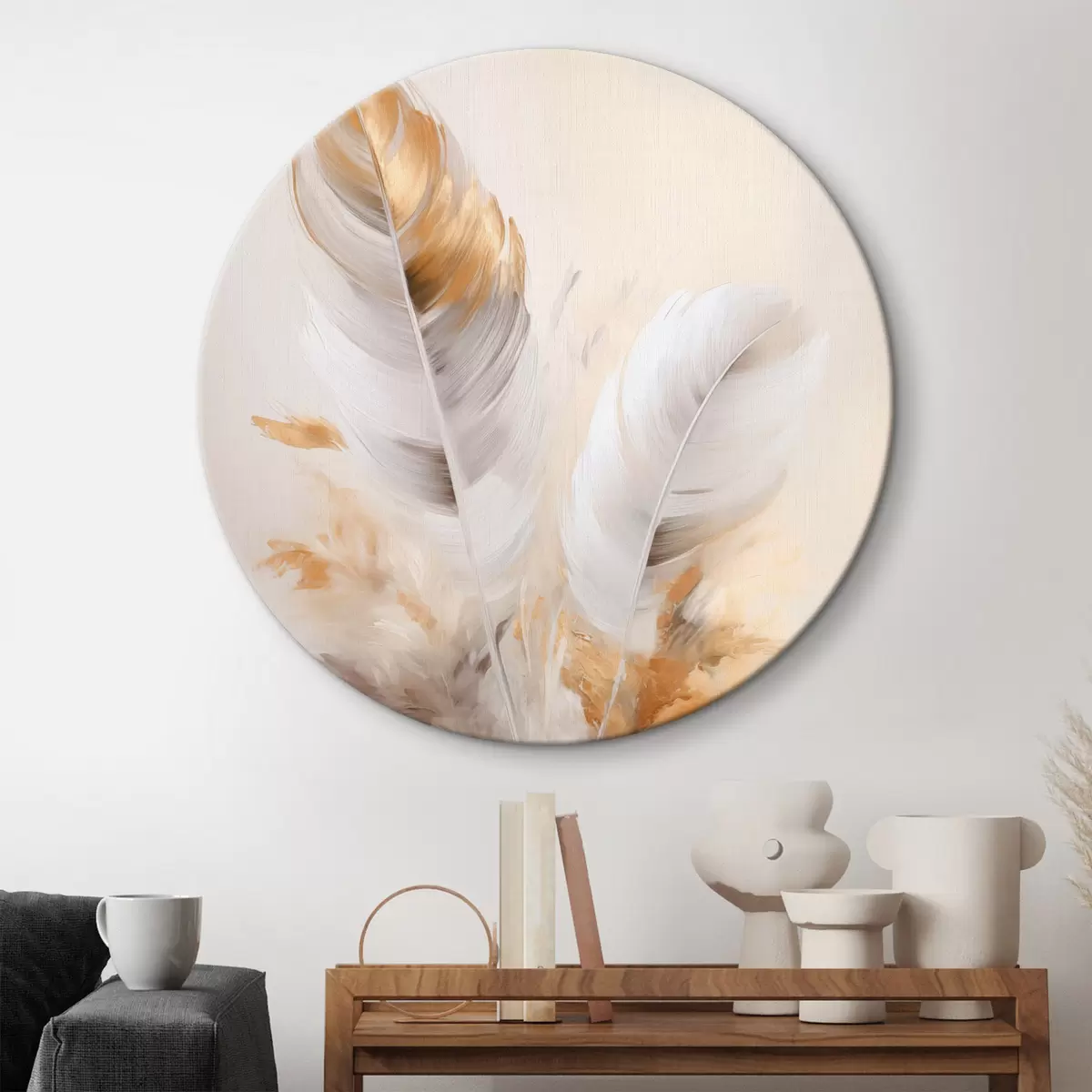 Apvalūs paveikslai Abstrakčios plunksnos, apsuptos smėlio ir rudos spalvos plunksnų, švelnios ir subtilios, ant šviesiai smėlio spalvos fono. r46711