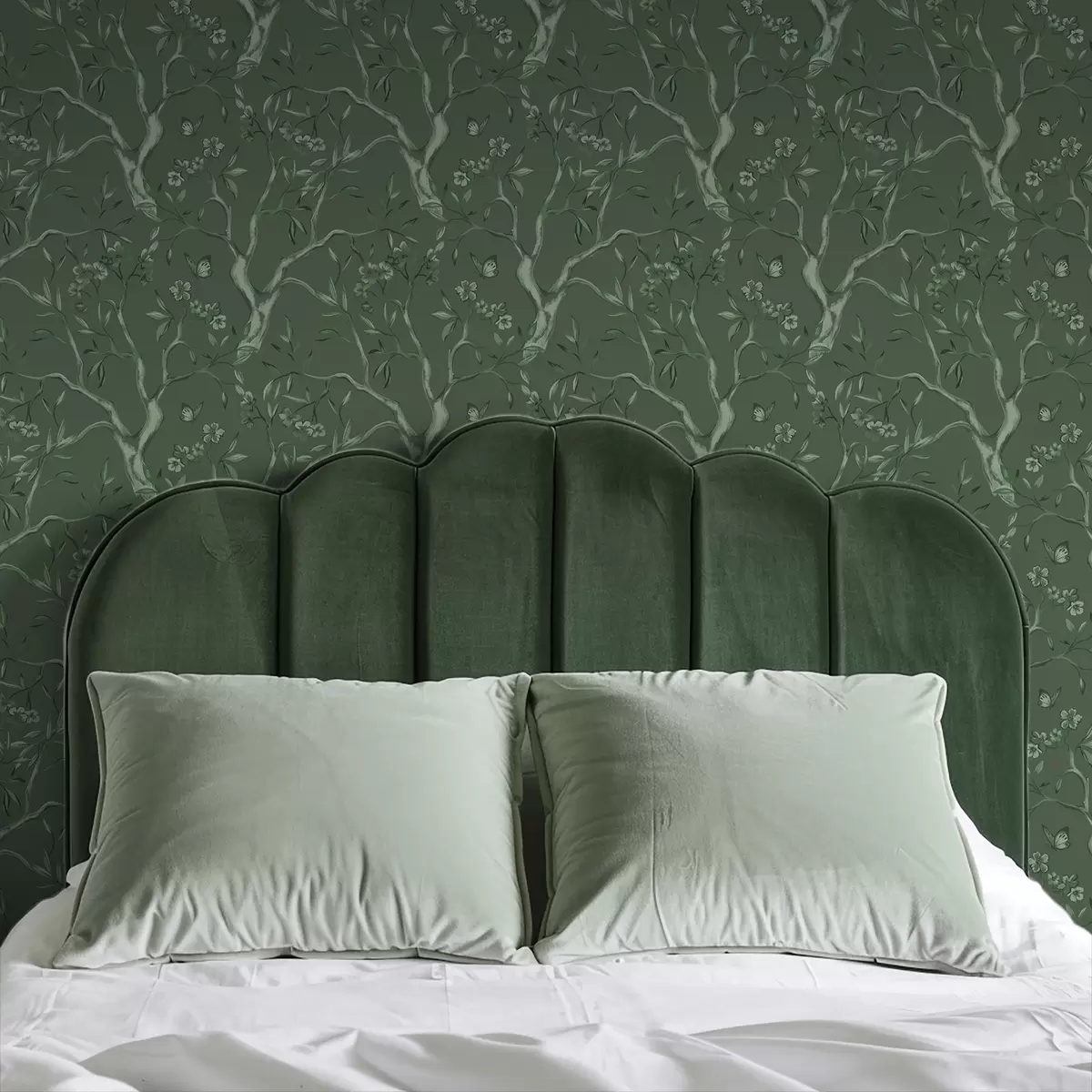 Tapetai Žalios žydinčios šakos su drugeliais ant tamsaus fono a00951v3