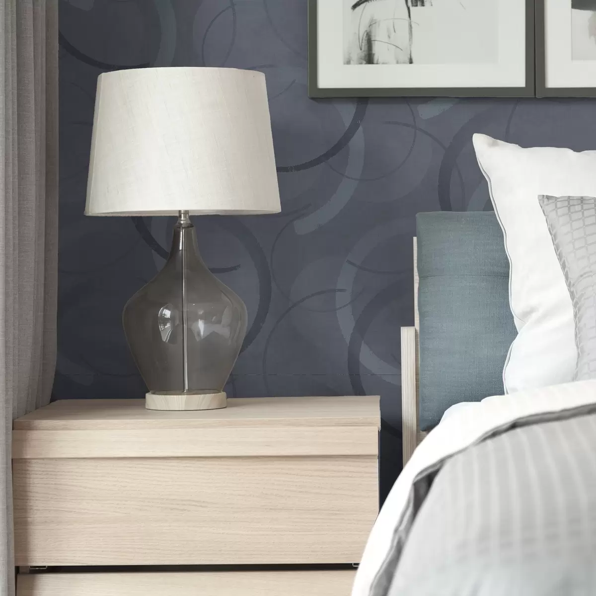 Tapetai Pusapvaliai ir švelnūs apskritimai vėsioje pilkai mėlynoje paletėje a00980