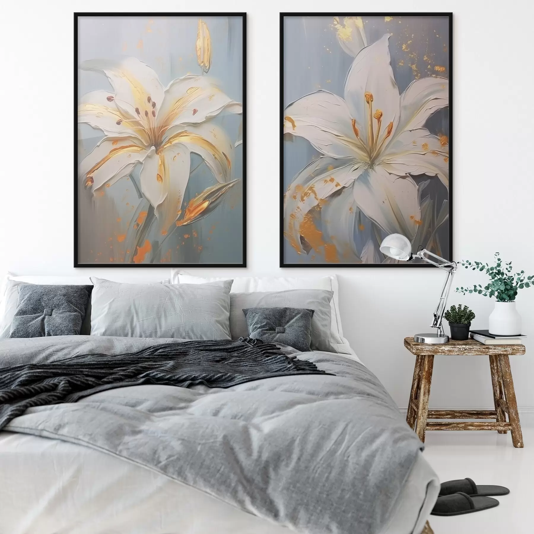 Fototapetai Baltos lelijos su geltonais brūkšneliais mėlyname fone d00497