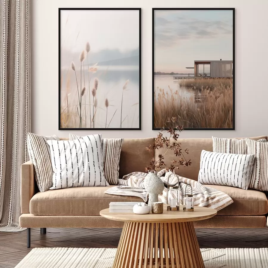 Fototapetai Minkšti nendrės prie ramaus ežero ir moderni kabina krante d00970