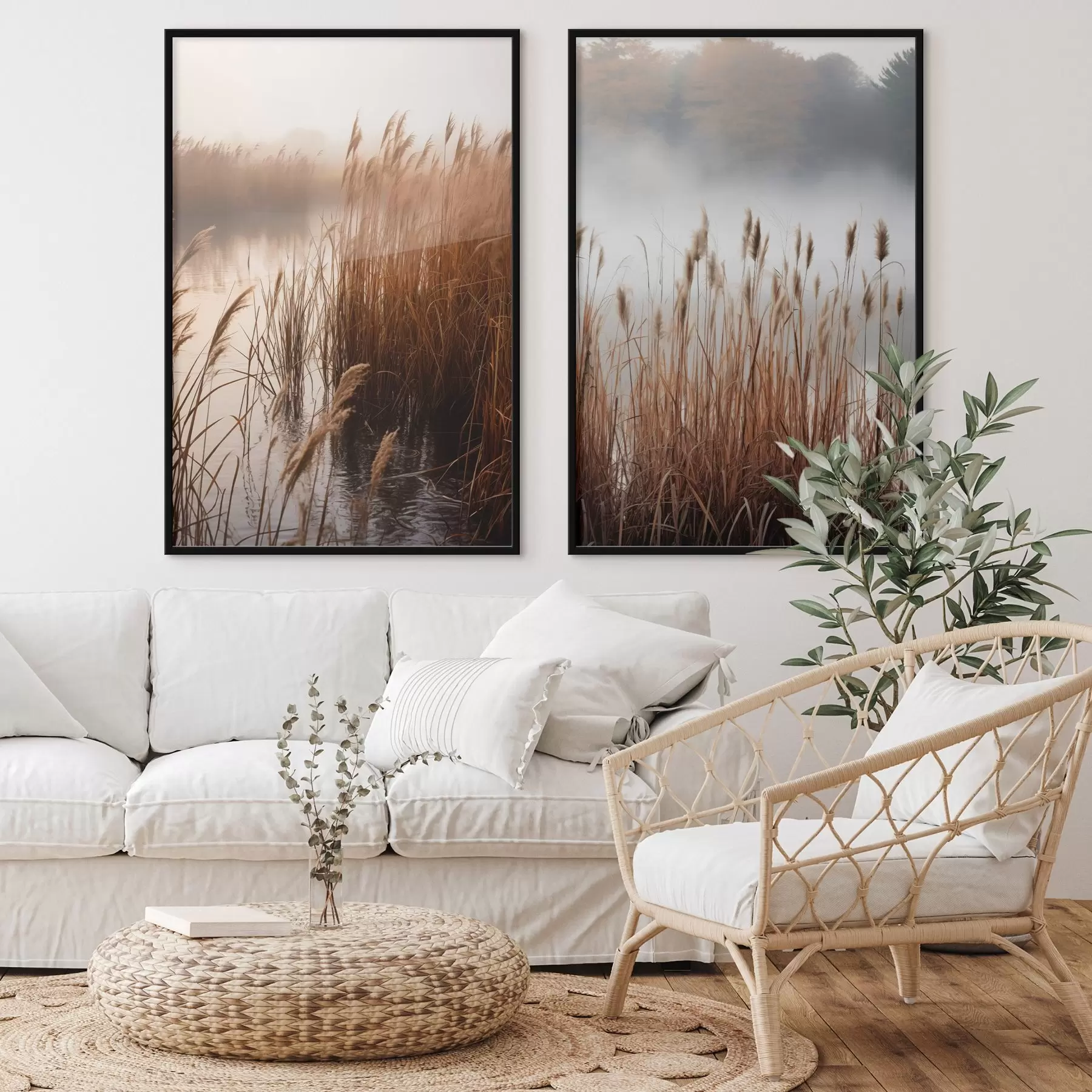 Fototapetai Aukšti nendrės, augančios vandens telkinyje, vanduo atspindi nendres, rūko apgaubtas fonas, švelni šviesa, gamtos vaizdas d01008