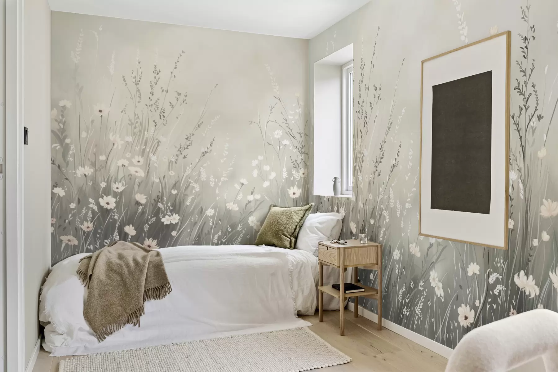 Fototapetai Švelni pieva su baltomis gėlėmis ir švelniais žolės stiebais w05015v1