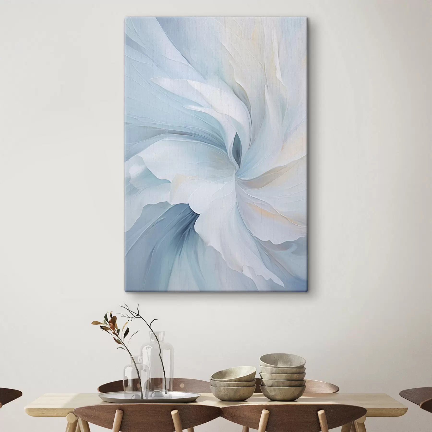 Paveikslėlis Abstrakčios, subtilios, permatomos žiedlapių sūkuriai, apgaubti švelniu apšvietimu ir tapybiška tekstūra. s47437