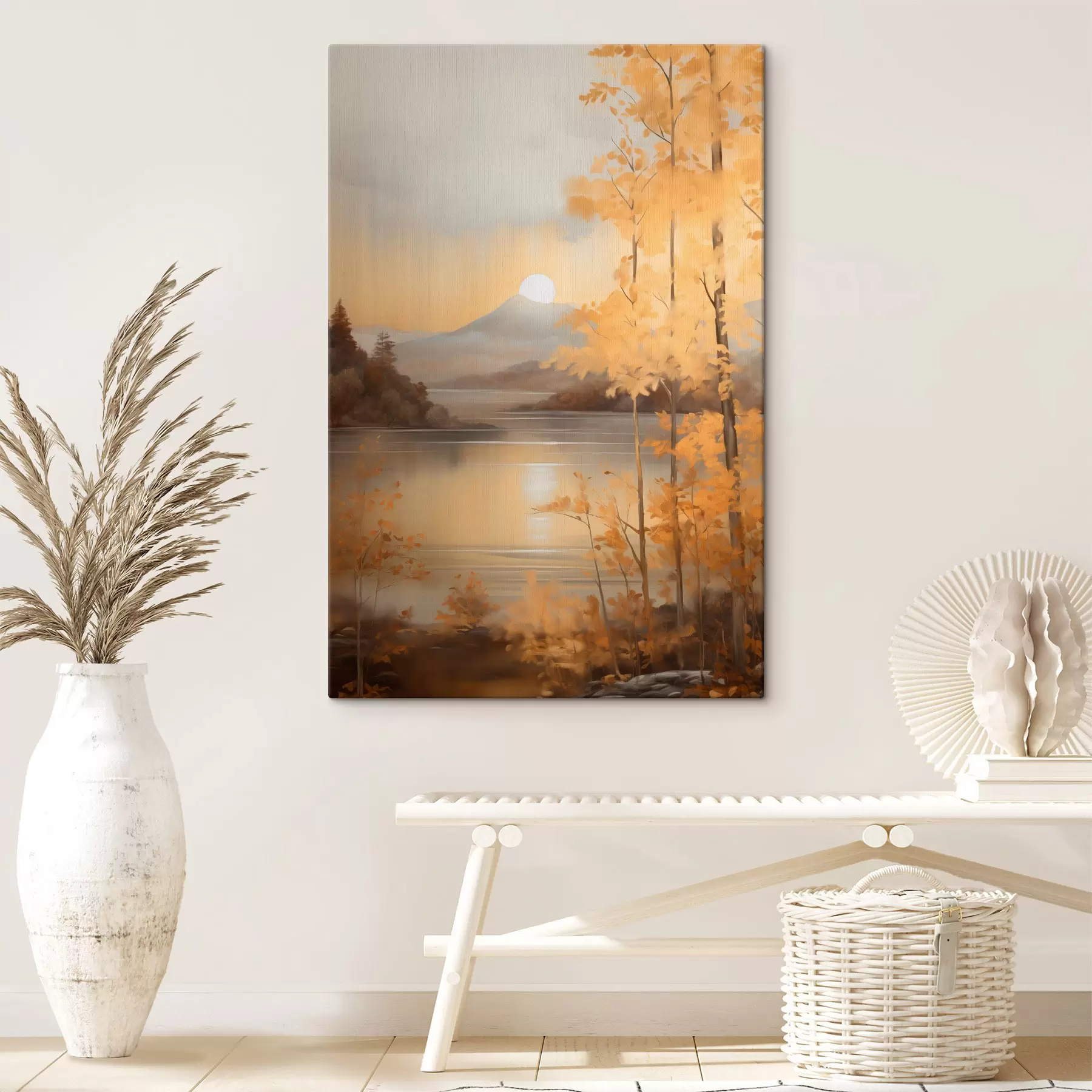 Paveikslėlis Rudens tekstūruoti medžiai su oranžiniais lapais apjuosia ramią ežerą su tolimais kalnais po debesuotu dangumi. s47440