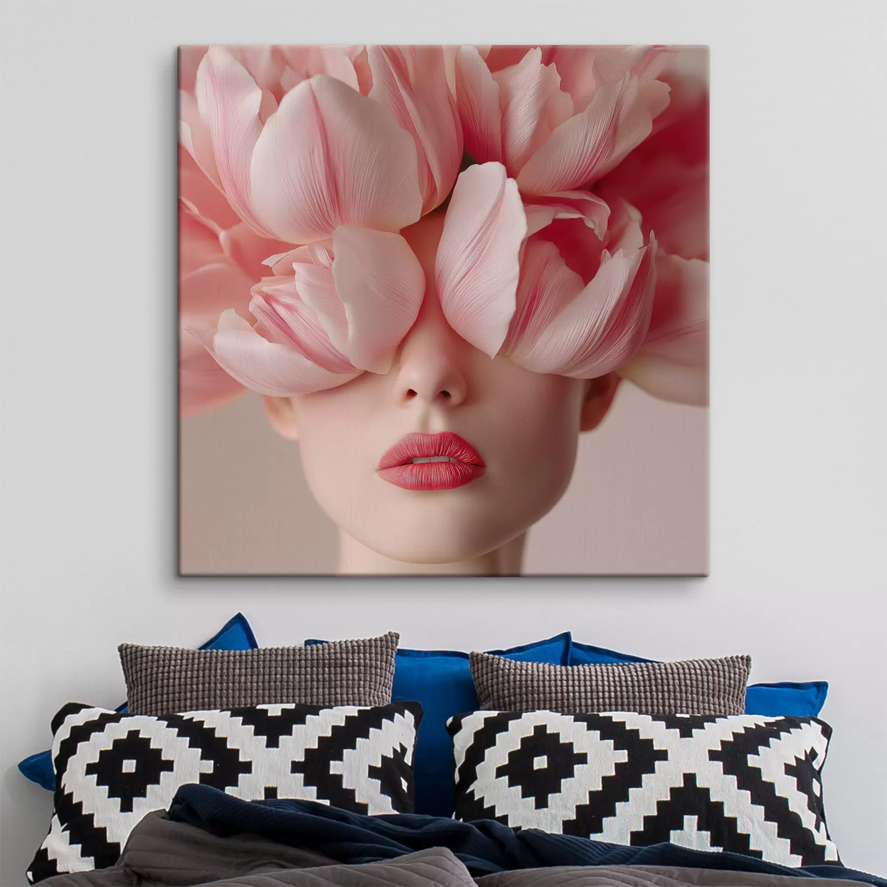 Paveikslėlis Moterų portretai su rožiniais žiedlapiais s47920