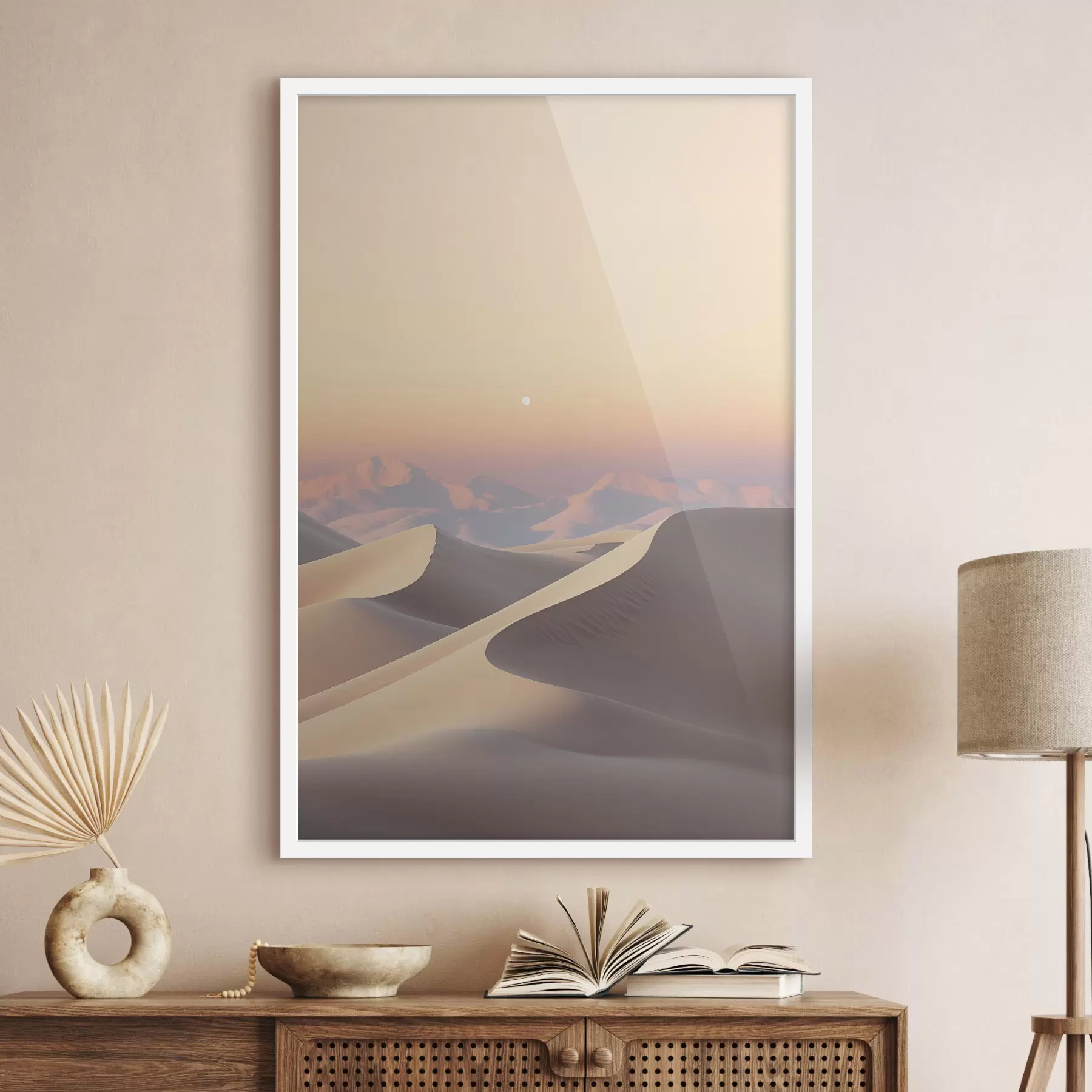 Fototapetai Dykumos kraštovaizdis su banguojančiomis smėlio kopomis po švelniu pastelinės spalvos dangumi, tolumoje matomos kalvos f47865