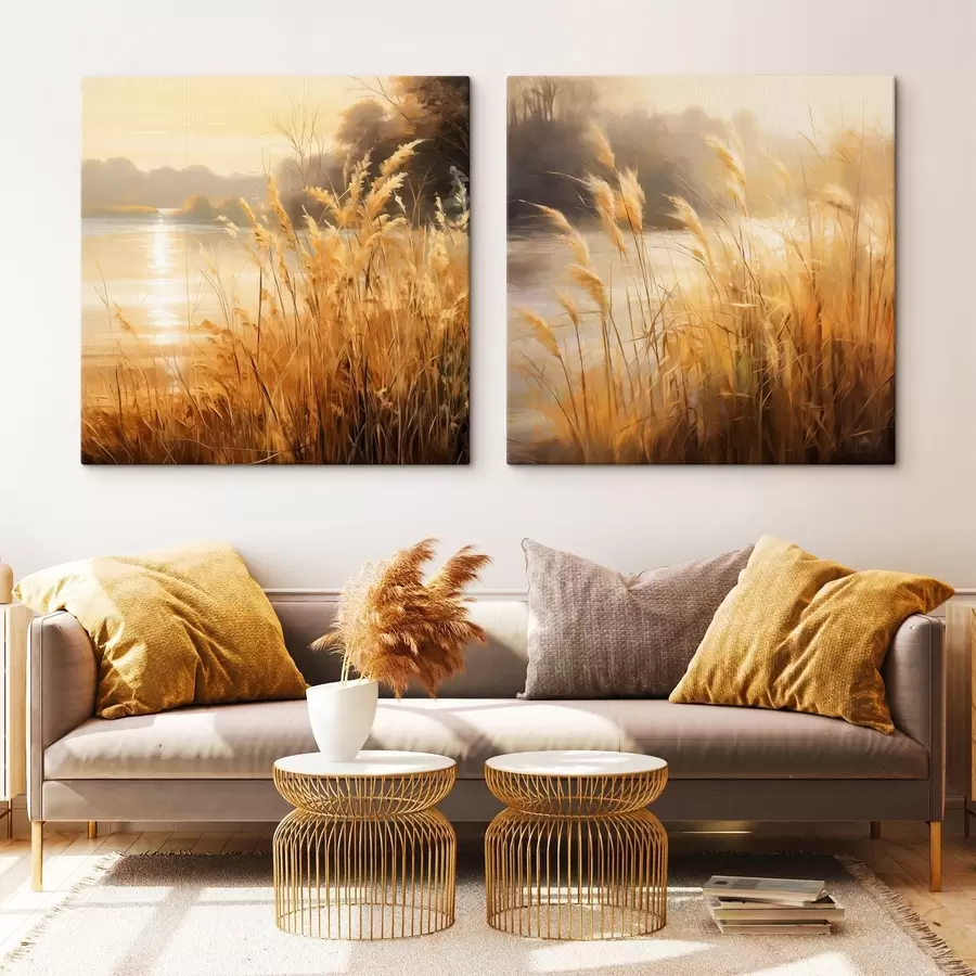 Paveikslėlis Pirmame plane – aukšta, išdžiūvusi žolė su varpeliais, o fone – ežeras ir medžiai m30201