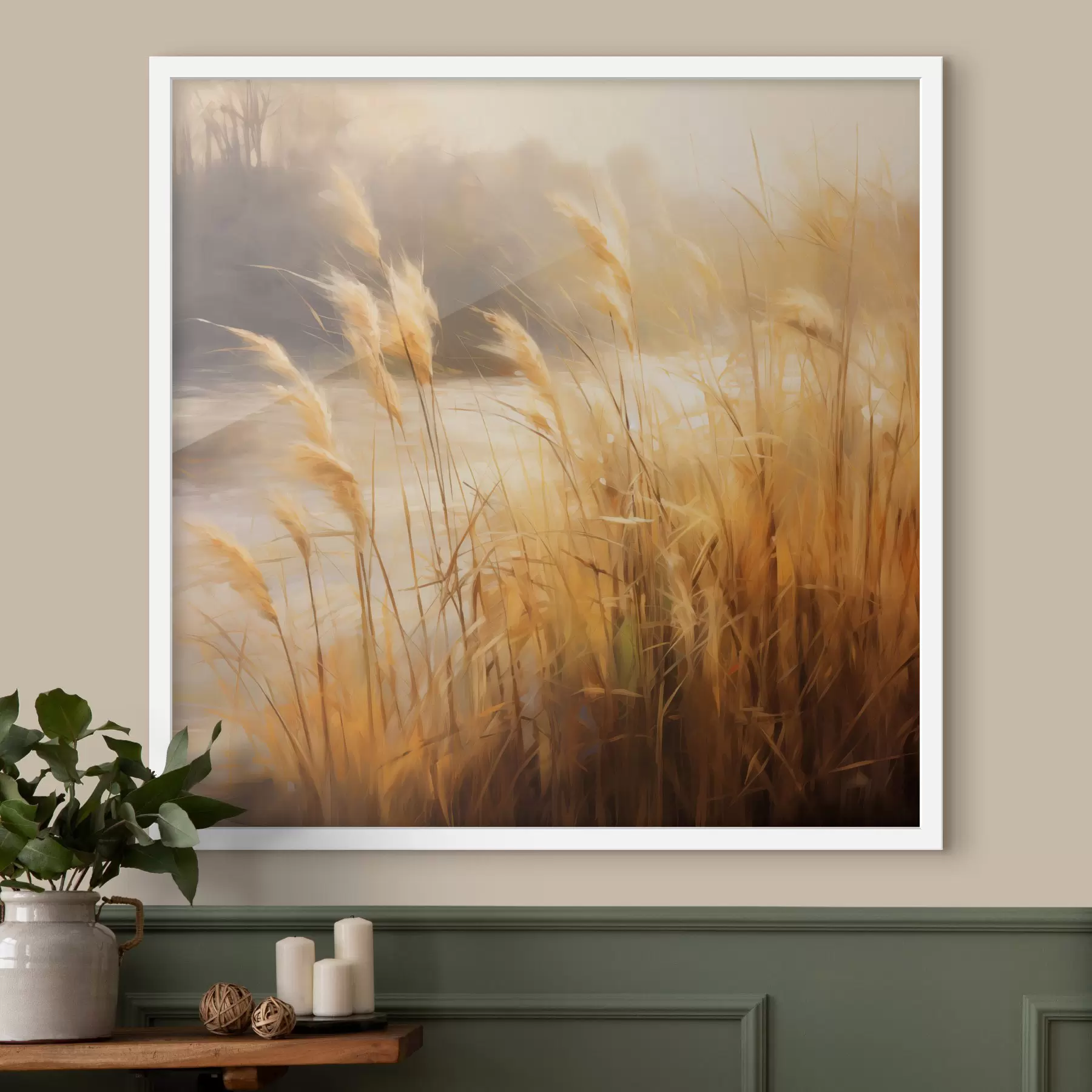 Fototapetai Pirmame plane – aukšta, išdžiūvusi žolė su varpeliais, o fone – ežeras ir medžiai f48394