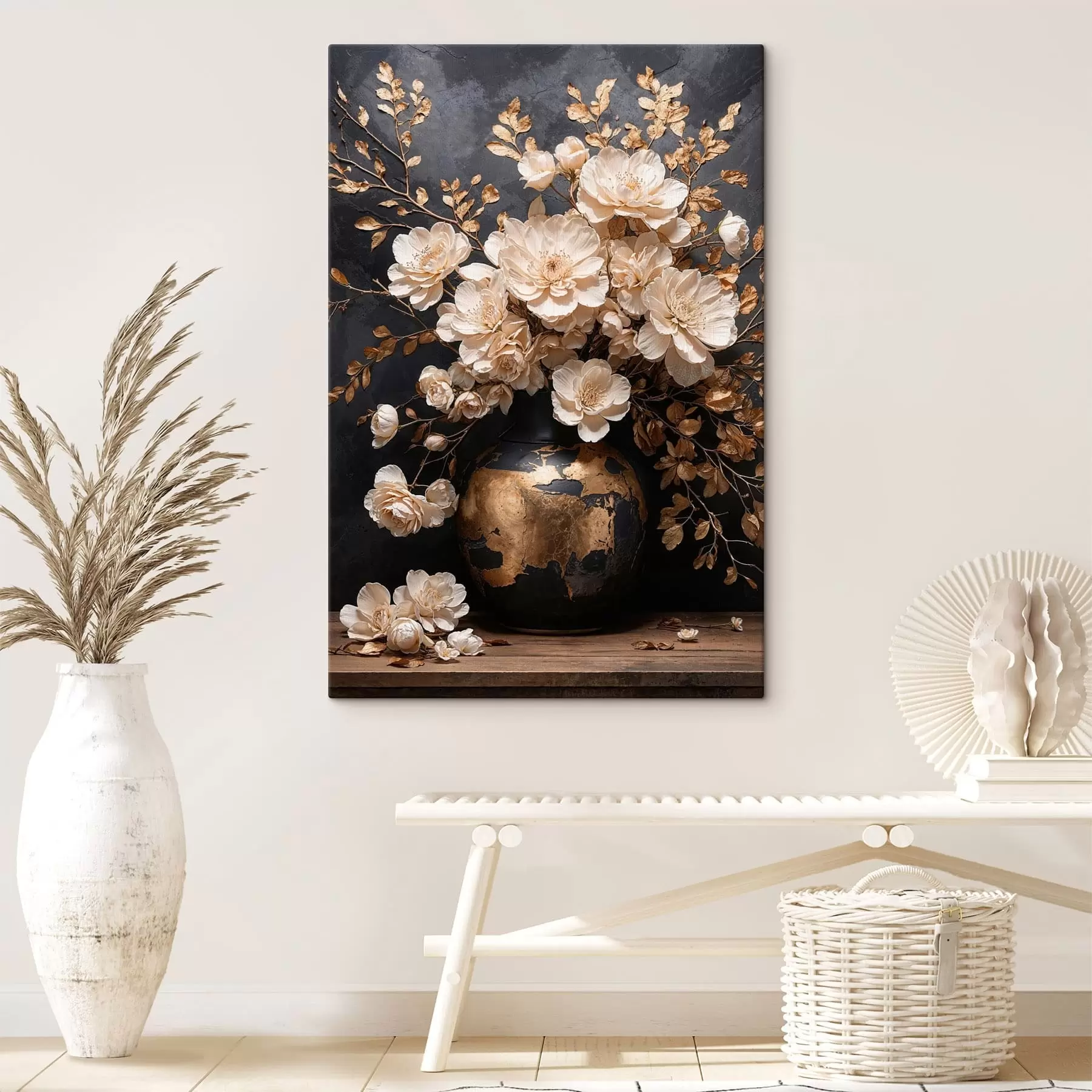 Fototapetai Šviesios gėlės vazoje su dekoratyviniais lapais s48356