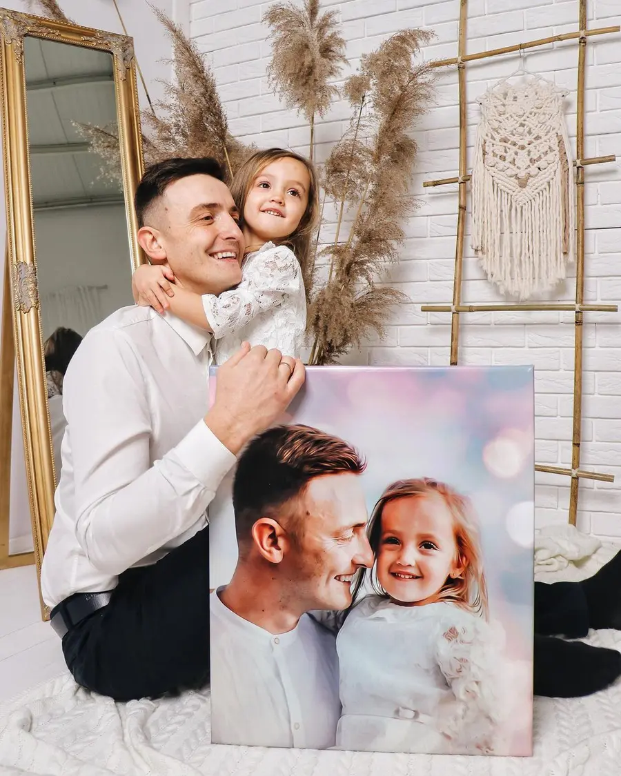 Paveikslėlis Šypsena, veido išraiška ir fotografavimas su blykste s31867