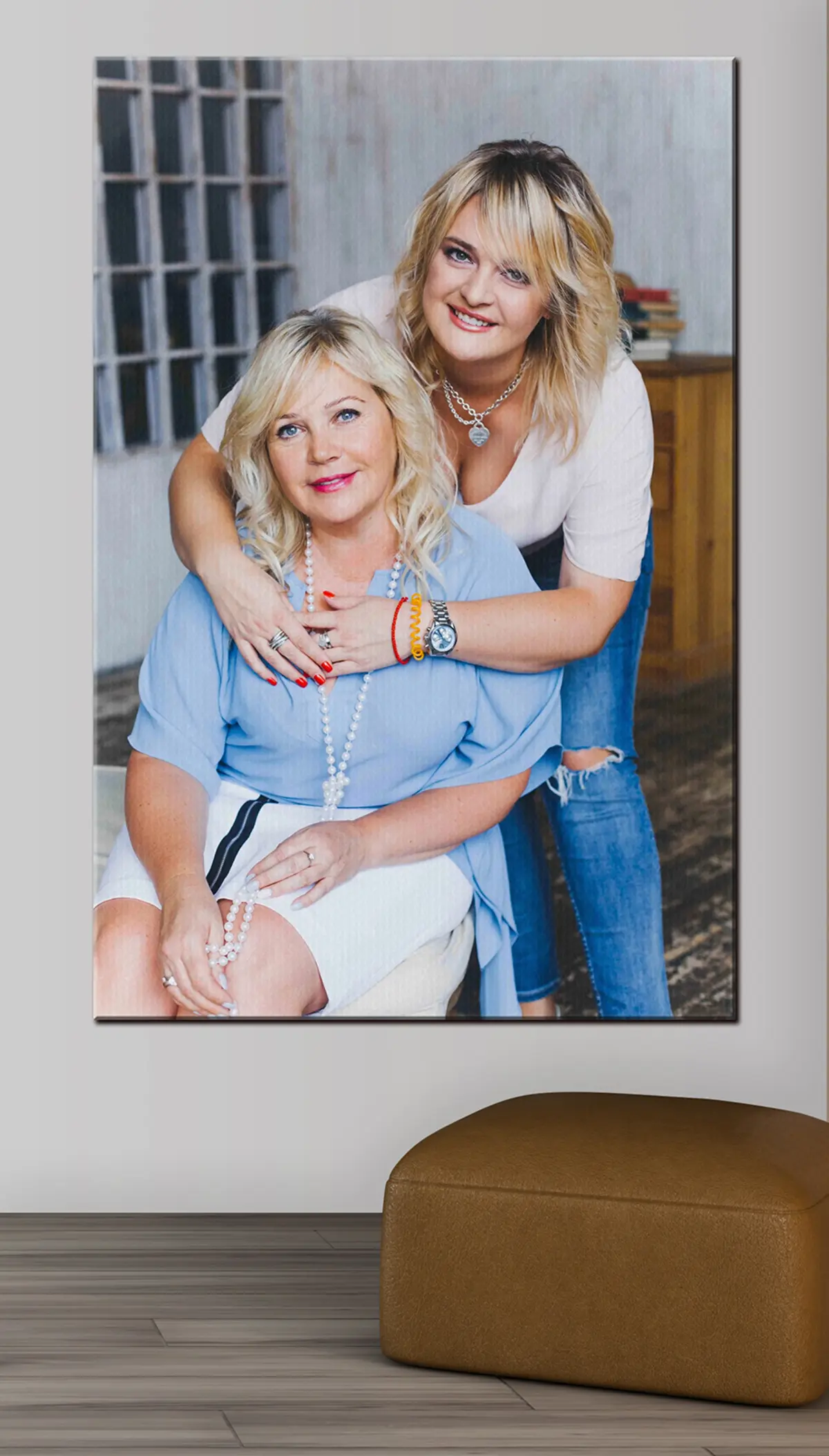 Paveikslėlis Plaukai, šypsena ir rankovės s33113