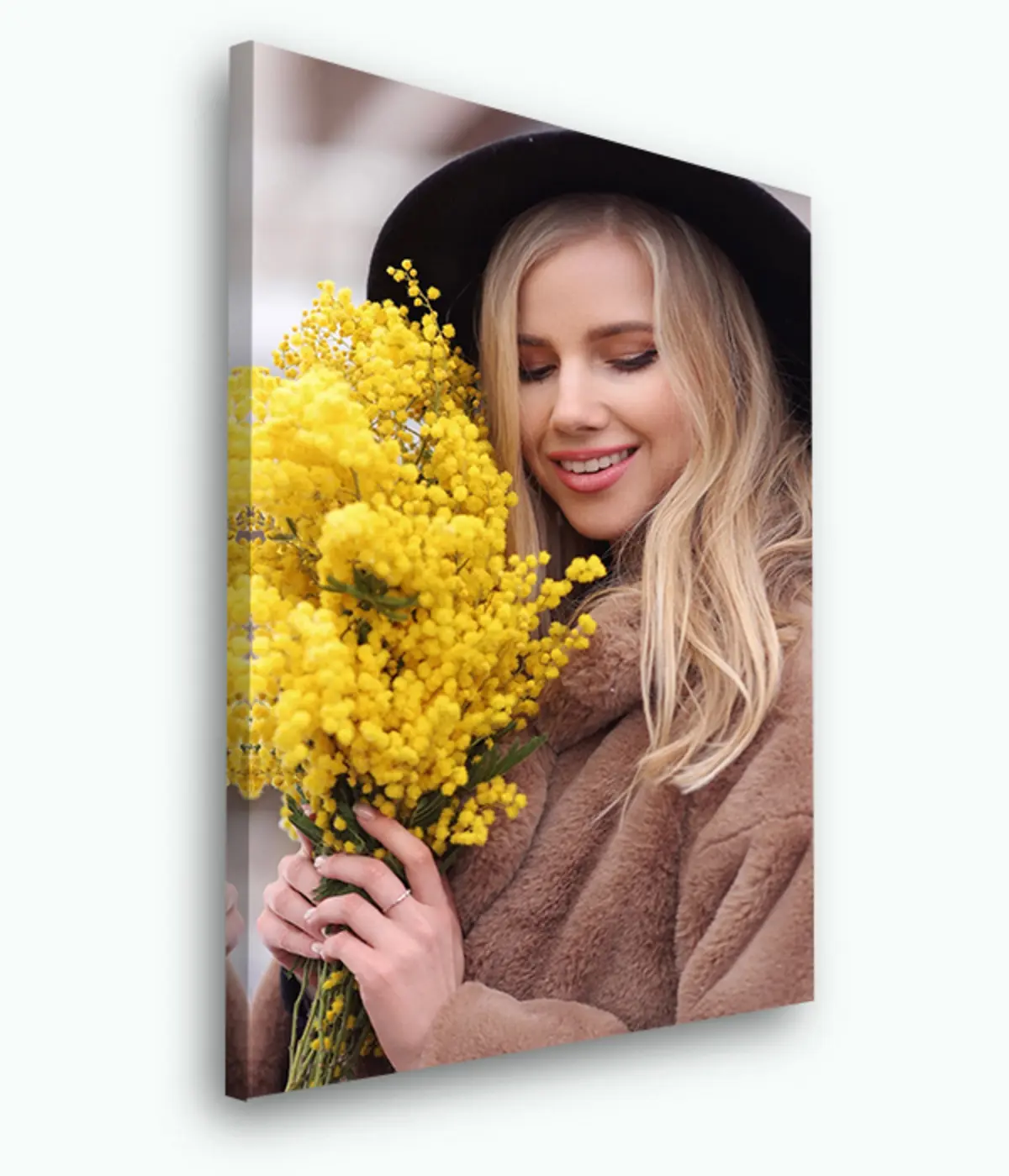 Paveikslėlis Šypsena, gėlė ir viršutiniai drabužiai s33284