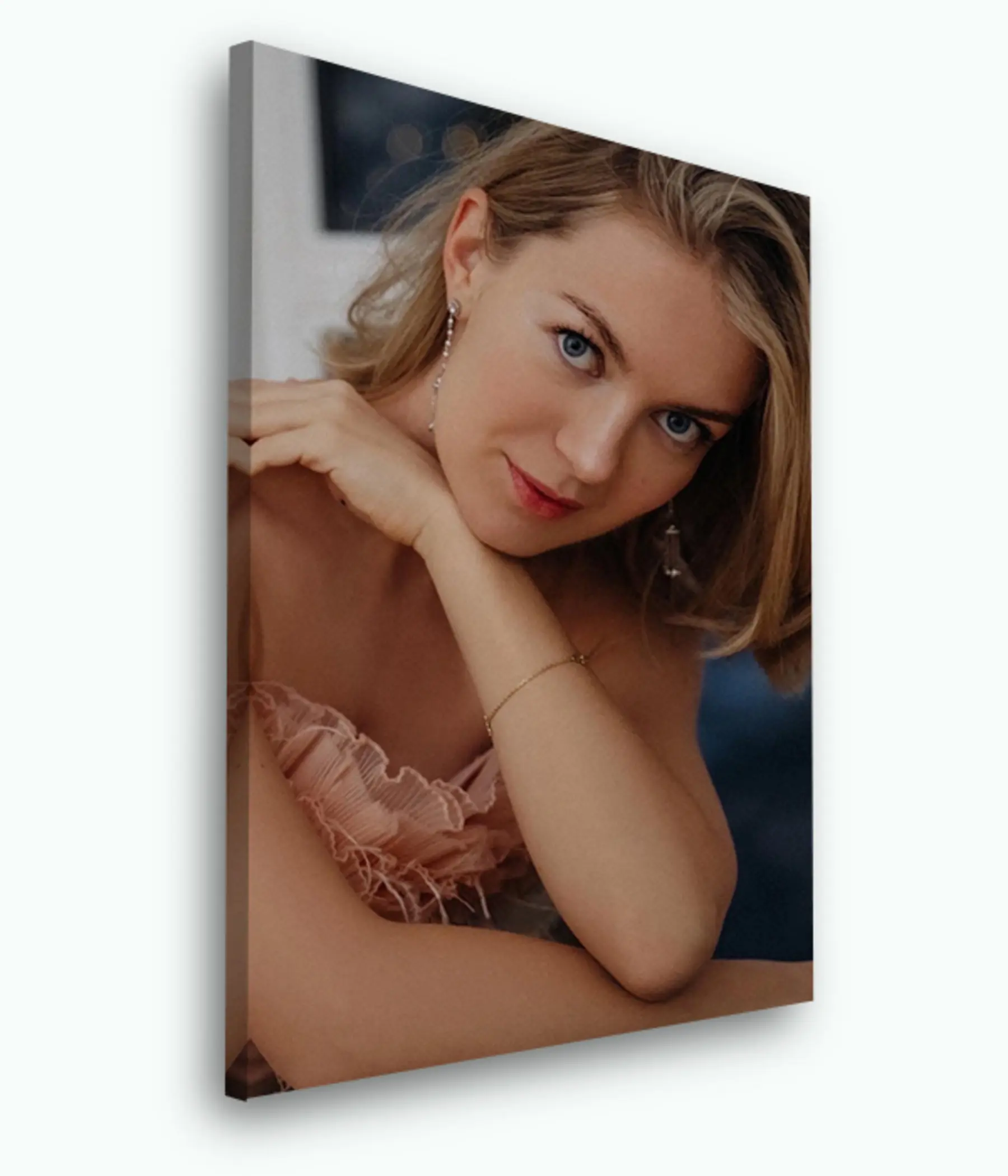 Paveikslėlis Plaukai, akys ir šypsena s33413