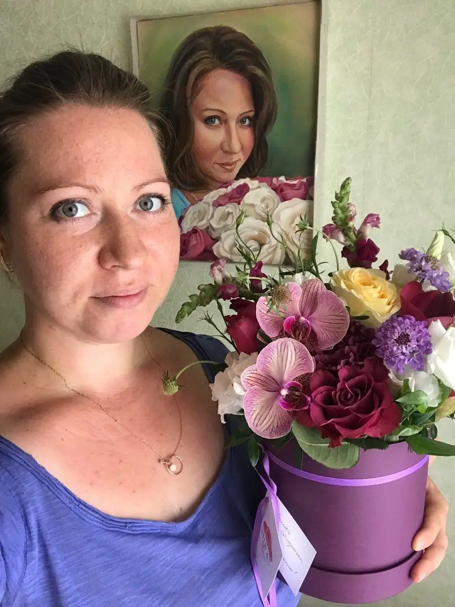 Paveikslėlis Gėlė, violetinė ir žiedlapių s34641