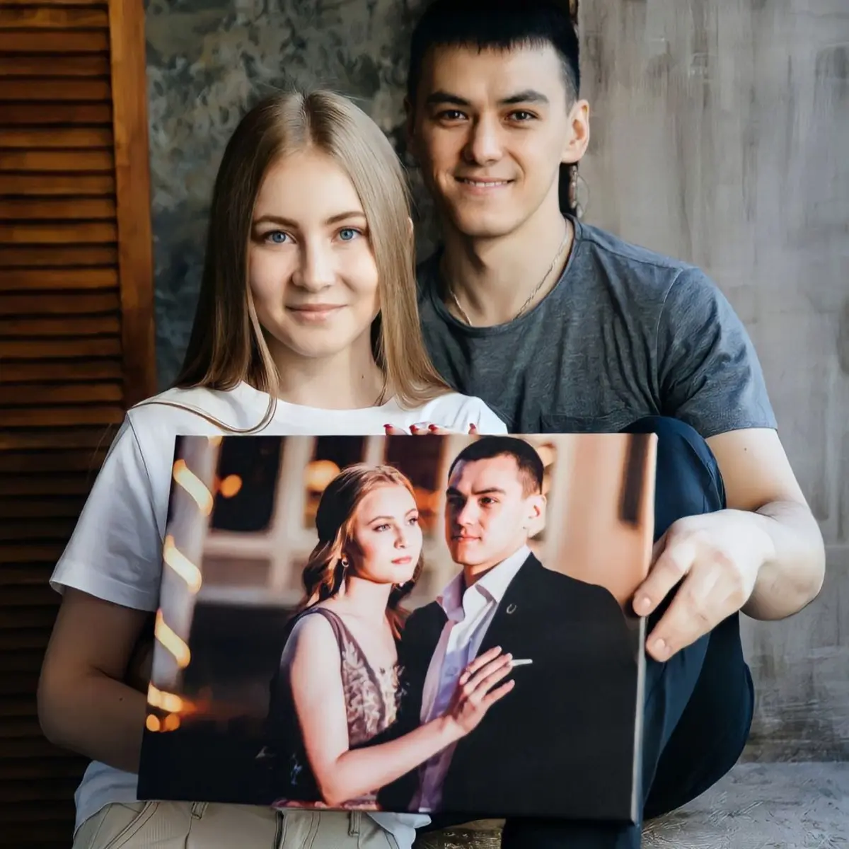 Paveikslėlis Šypsena, šukuosena ir nuotrauka s34654