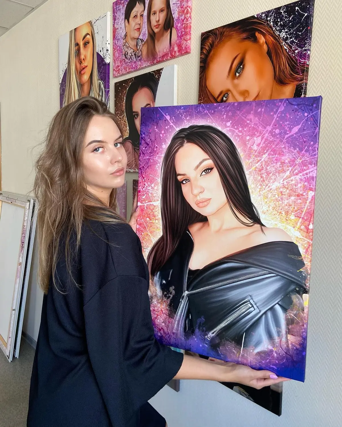 Paveikslėlis Violetinė spalva, fotografavimas su blykste ir gestai s34660